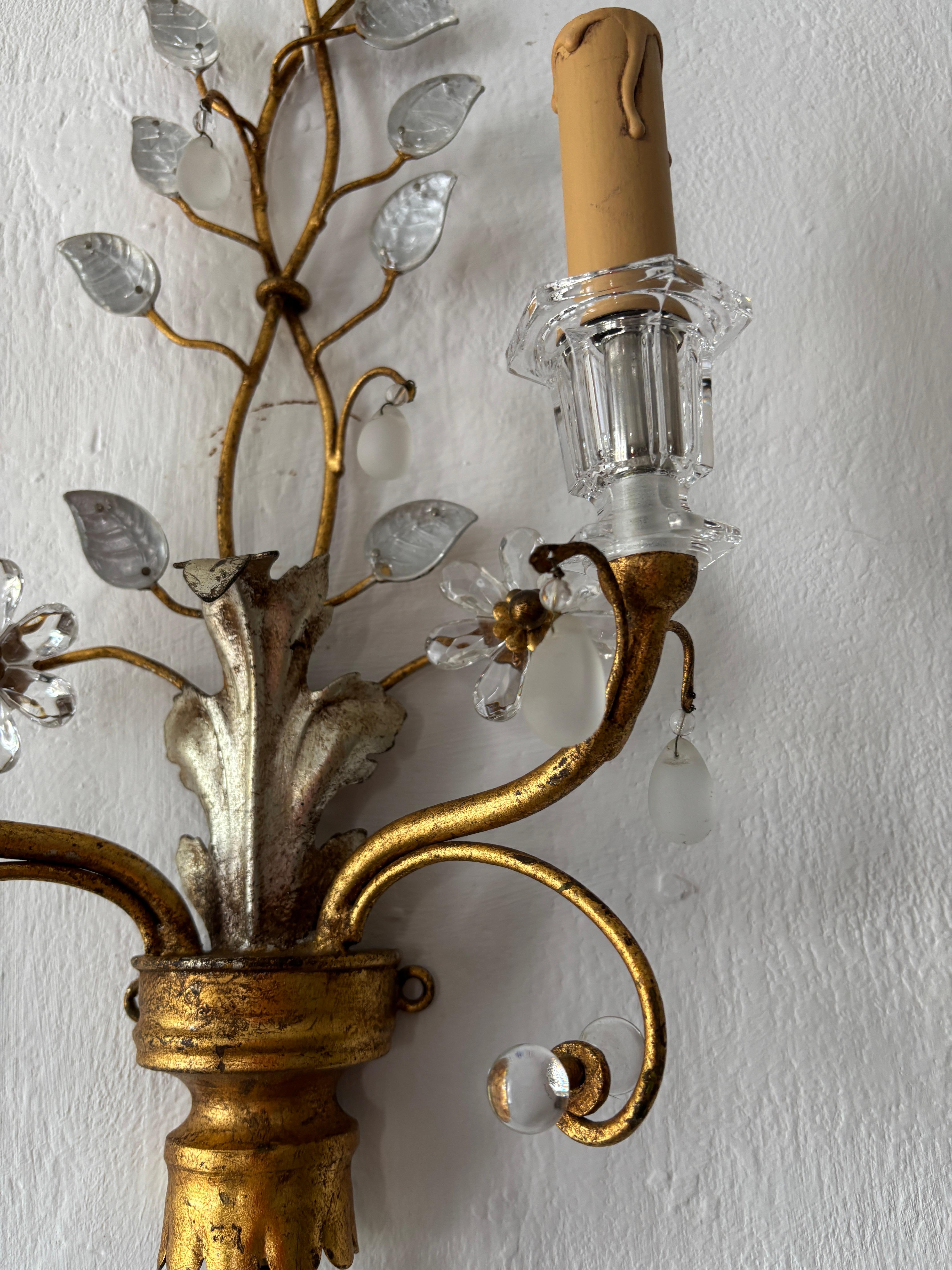 Metà XX secolo Maison Bagues Fiori d'oro e d'argento - Sconcese francesi, c.C. 1940 Firmato in vendita