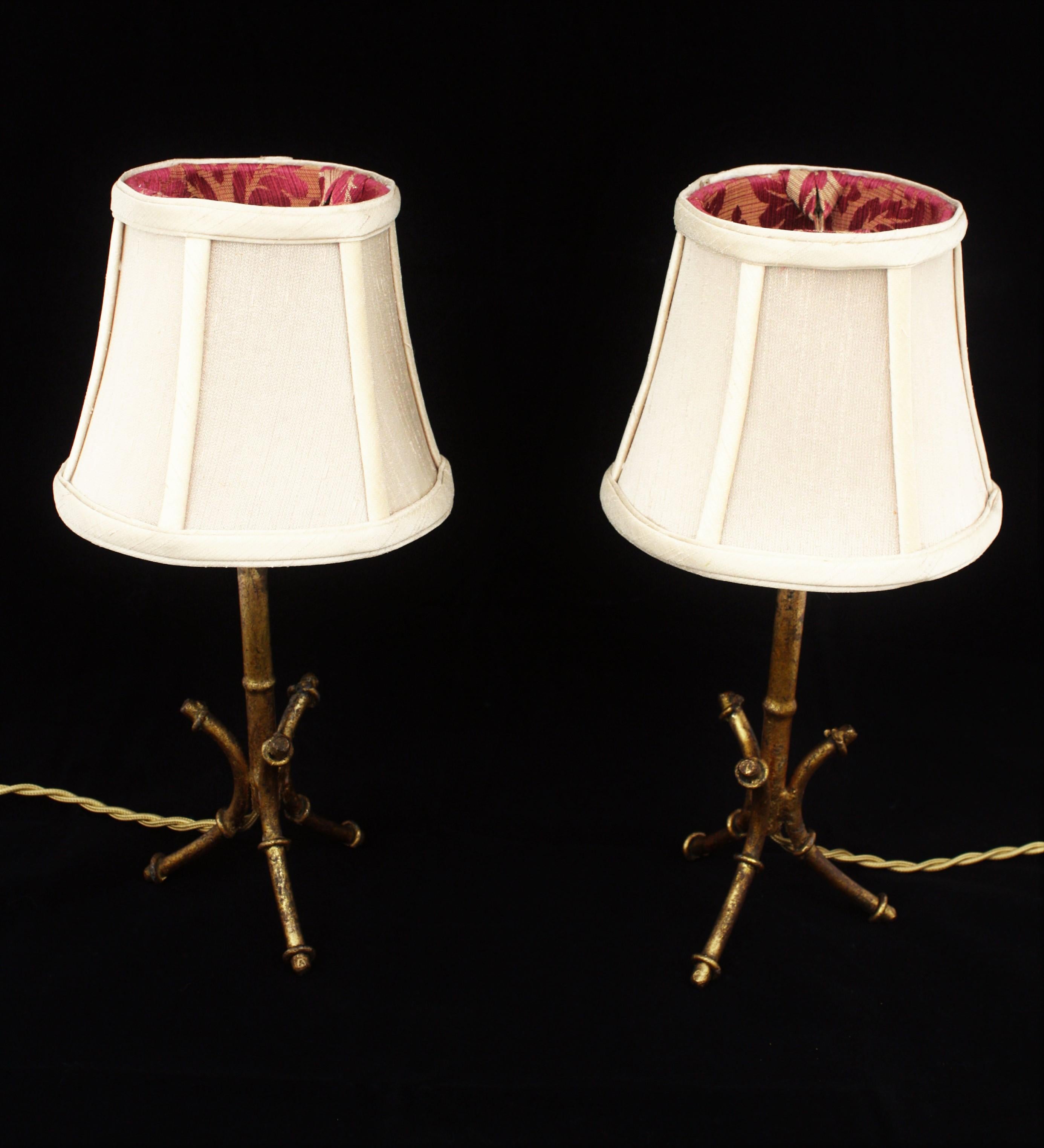 Pair of Faux Bamboo Gilt Iron Tripod Table Lamps, Maison Bagues Style For Sale 1