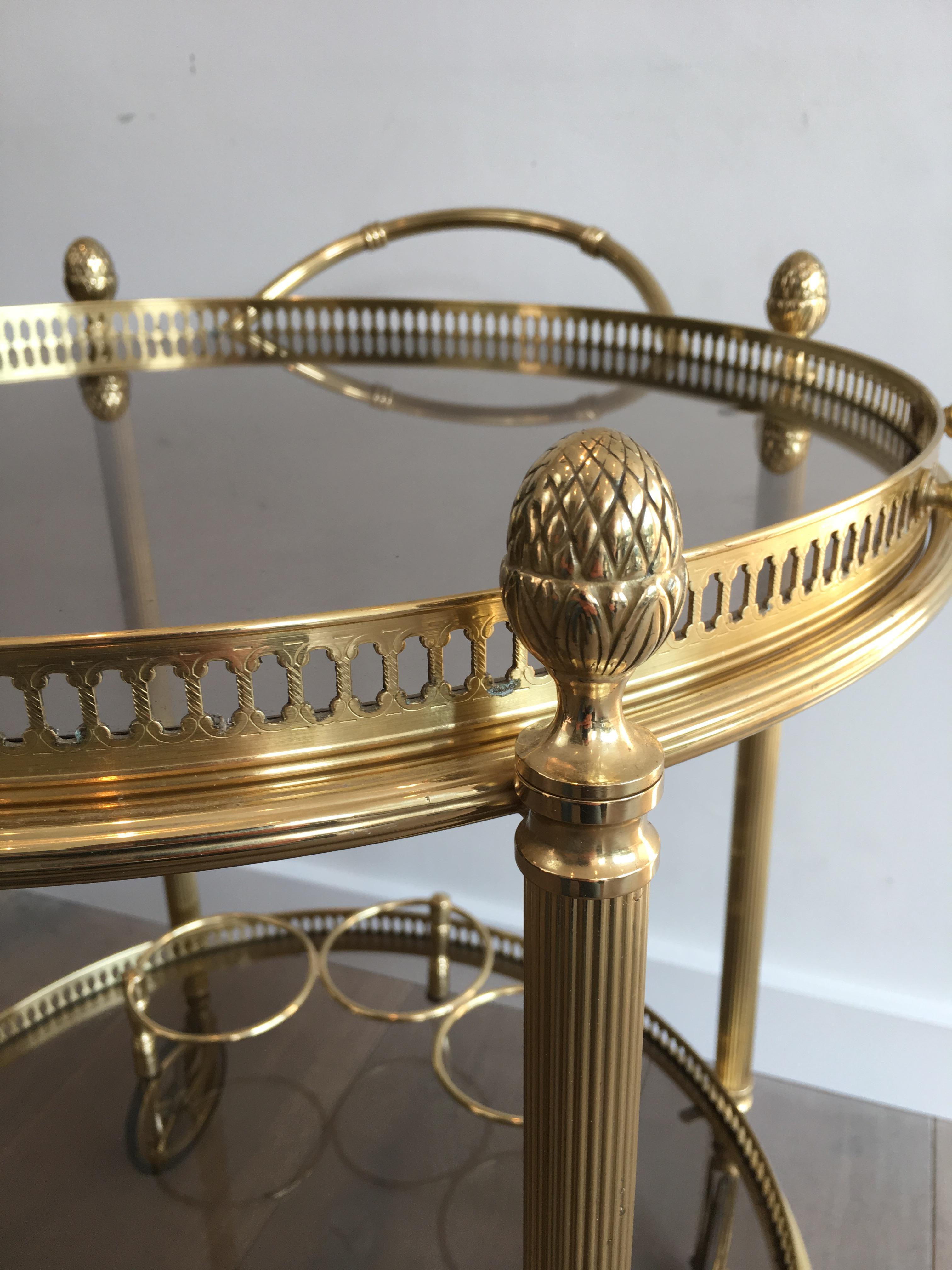 Maison Bagués, Neoclassical Round Brass Drinks Trolley, French, circa 1940 In Good Condition In Marcq-en-Barœul, Hauts-de-France