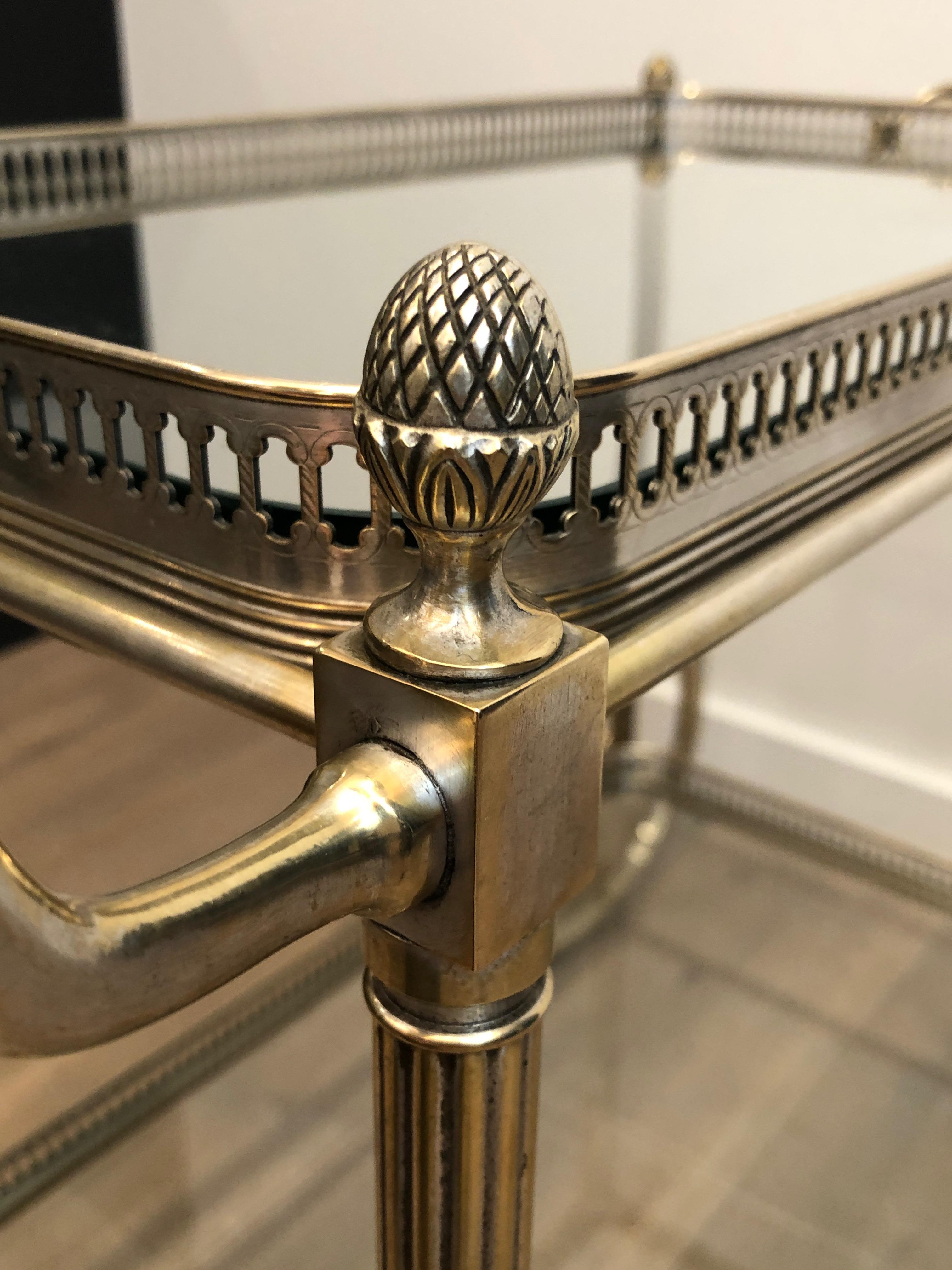 Maison Bagués. Chariot à boissons en laiton argenté de style néoclassique. Français. en vente 8