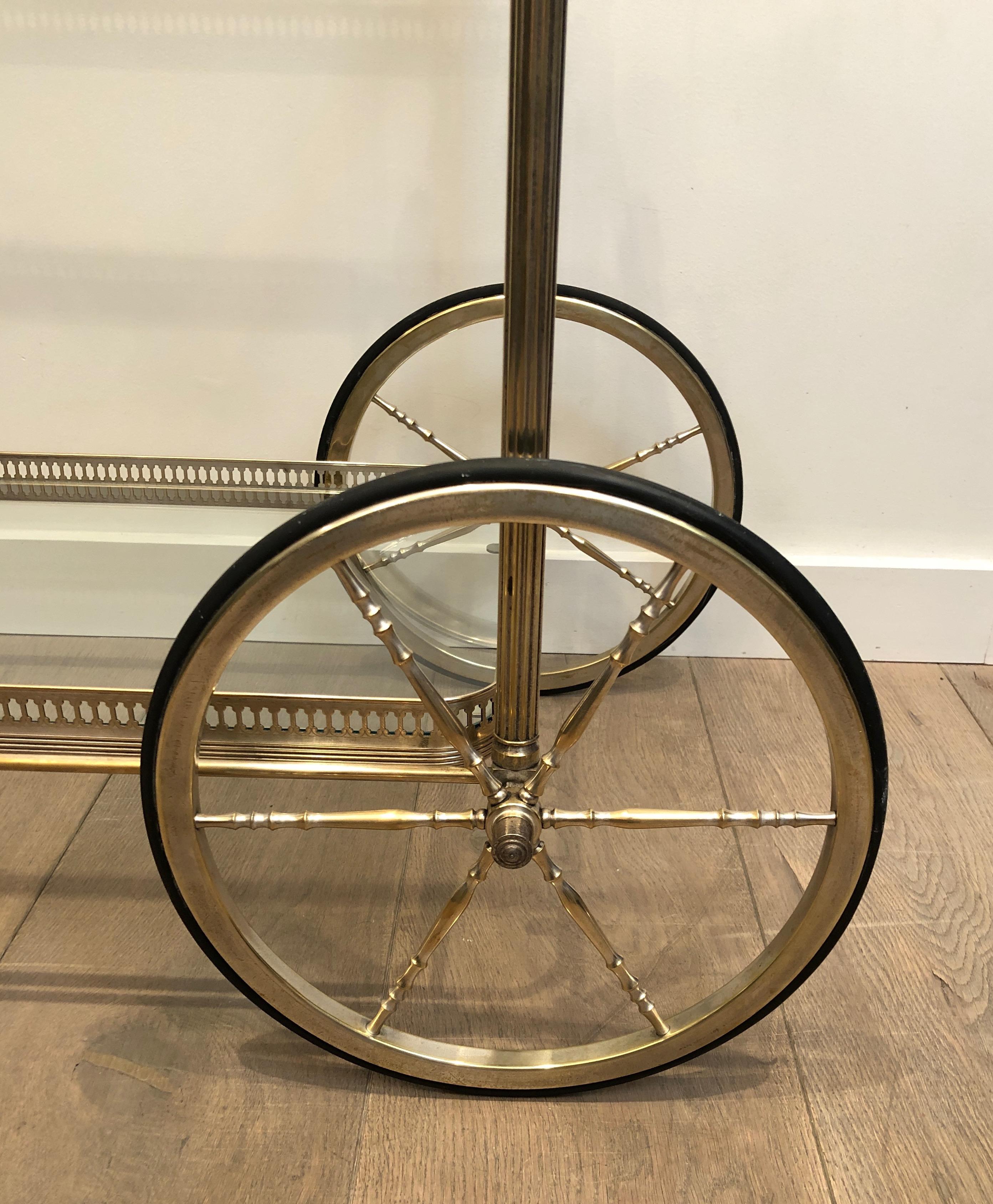 Maison Bagués. Chariot à boissons en laiton argenté de style néoclassique. Français. en vente 12