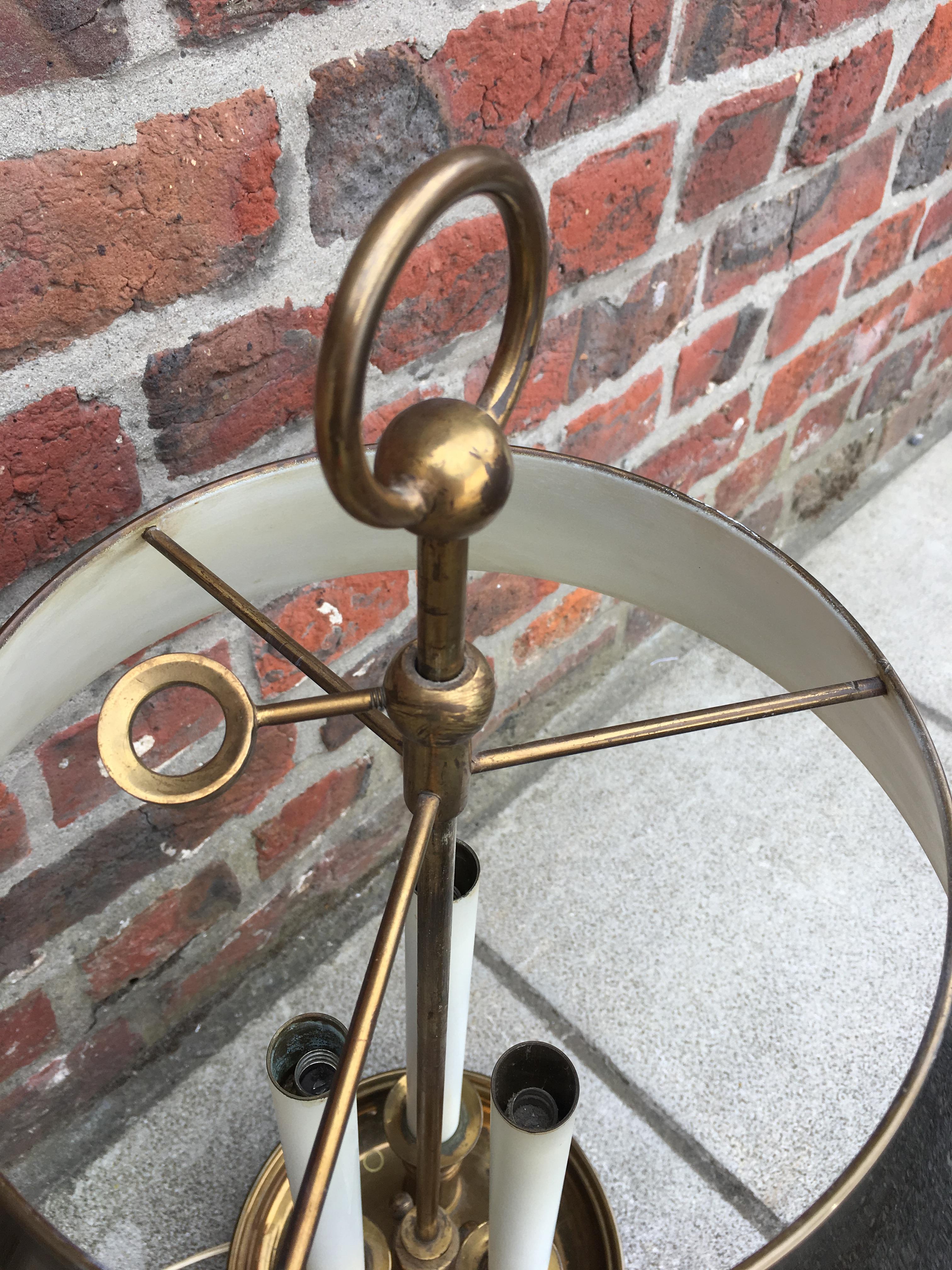 Maison Bagus oder Maison Charles, französische Bouillotte-Tischlampe aus Bronze und Messing, 1950 1