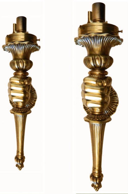 Maison Baguès Pair of Impressive Bronze Sconces French Art Deco 1945  4