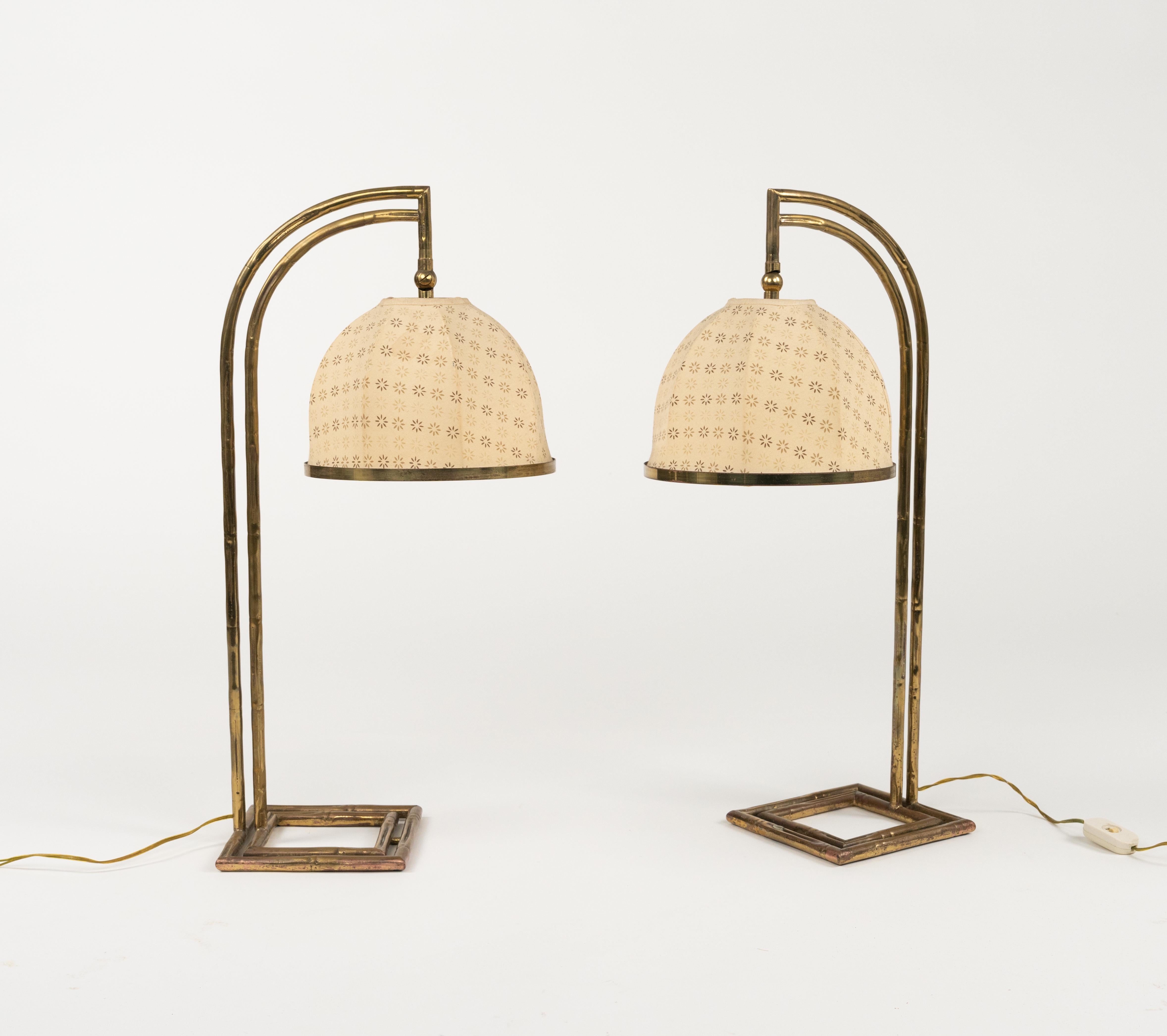 Maison Baguès Pair of Table Lamps in Brass Faux Bamboo and Fabric, Italy 1960s In Good Condition For Sale In Rome, IT