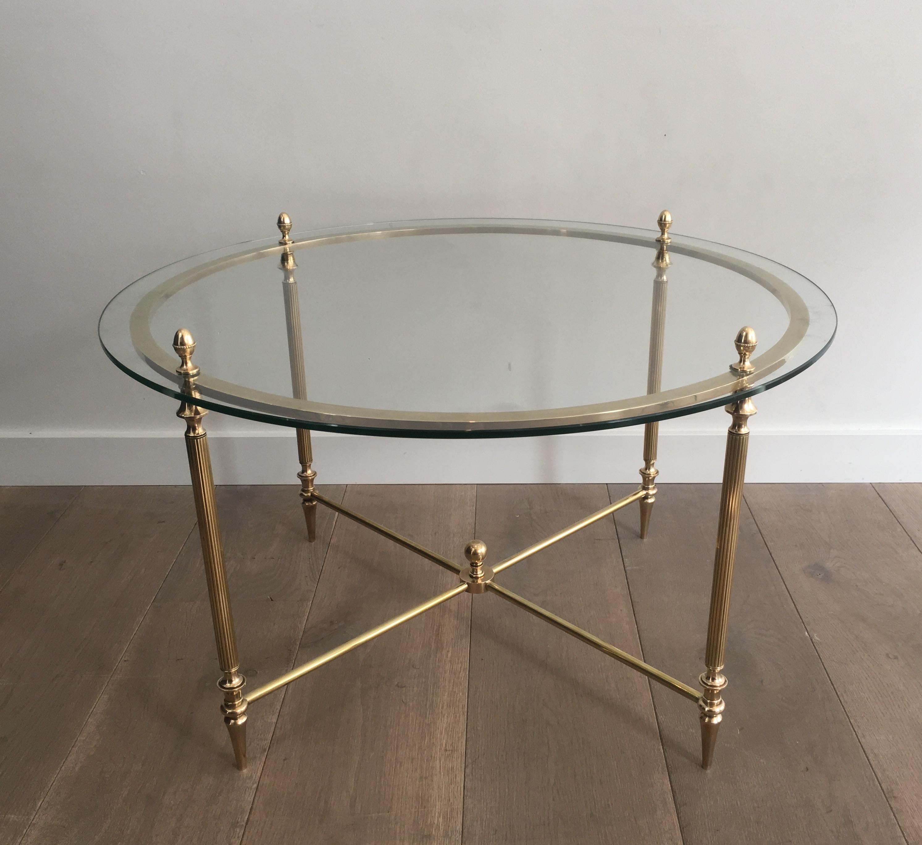 Maison Bagués, Rare Pair of Neoclassical Round Brass and Glass Side Tables For Sale 2