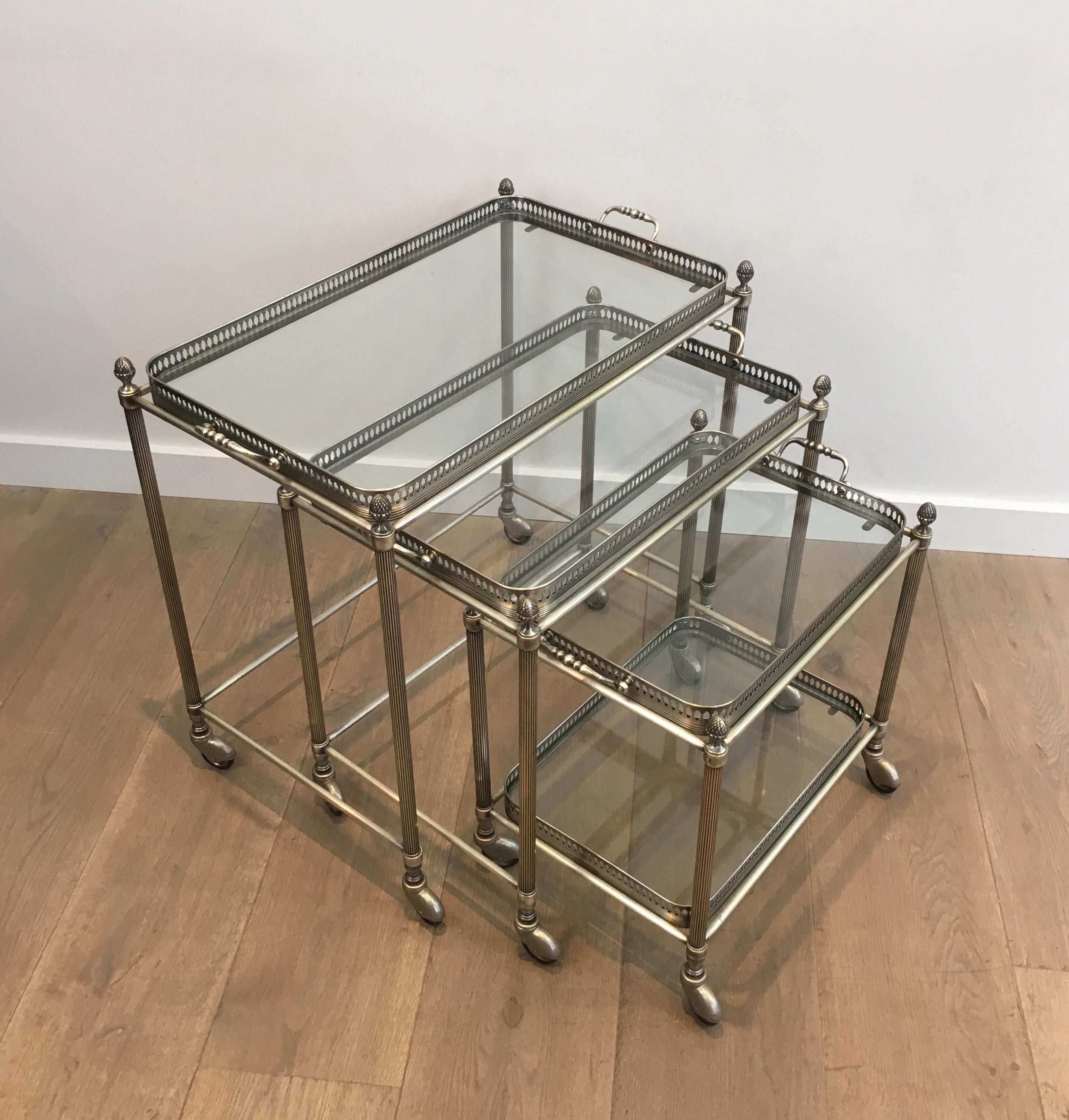 Maison Bagués, Rare Set of 3 Neoclassical Style Silvered Brass Nesting Tables 4