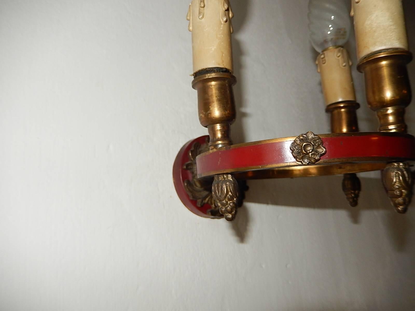 Apliques de tres luces de bronce rojo Maison Baguès, hacia 1920 Marcado en venta 1