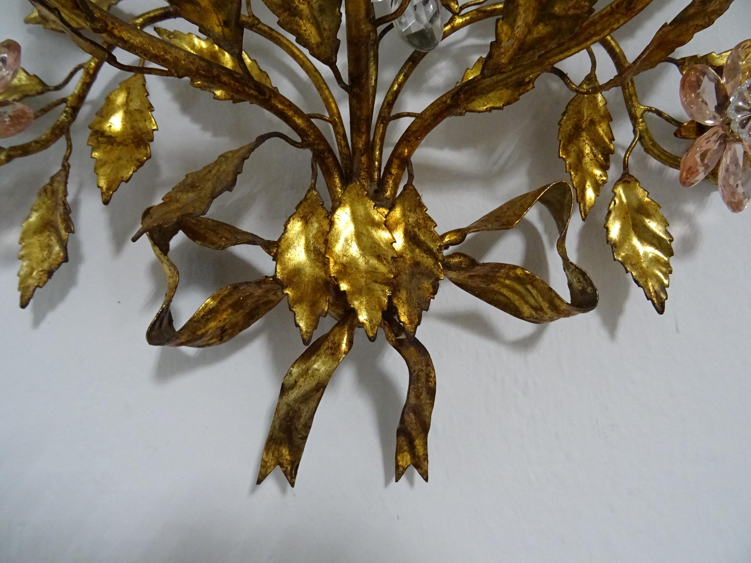Maison Baguès Style 3 lumières Appliques à nœuds en cristal rose avec fleurs, circa 1930 en vente 2