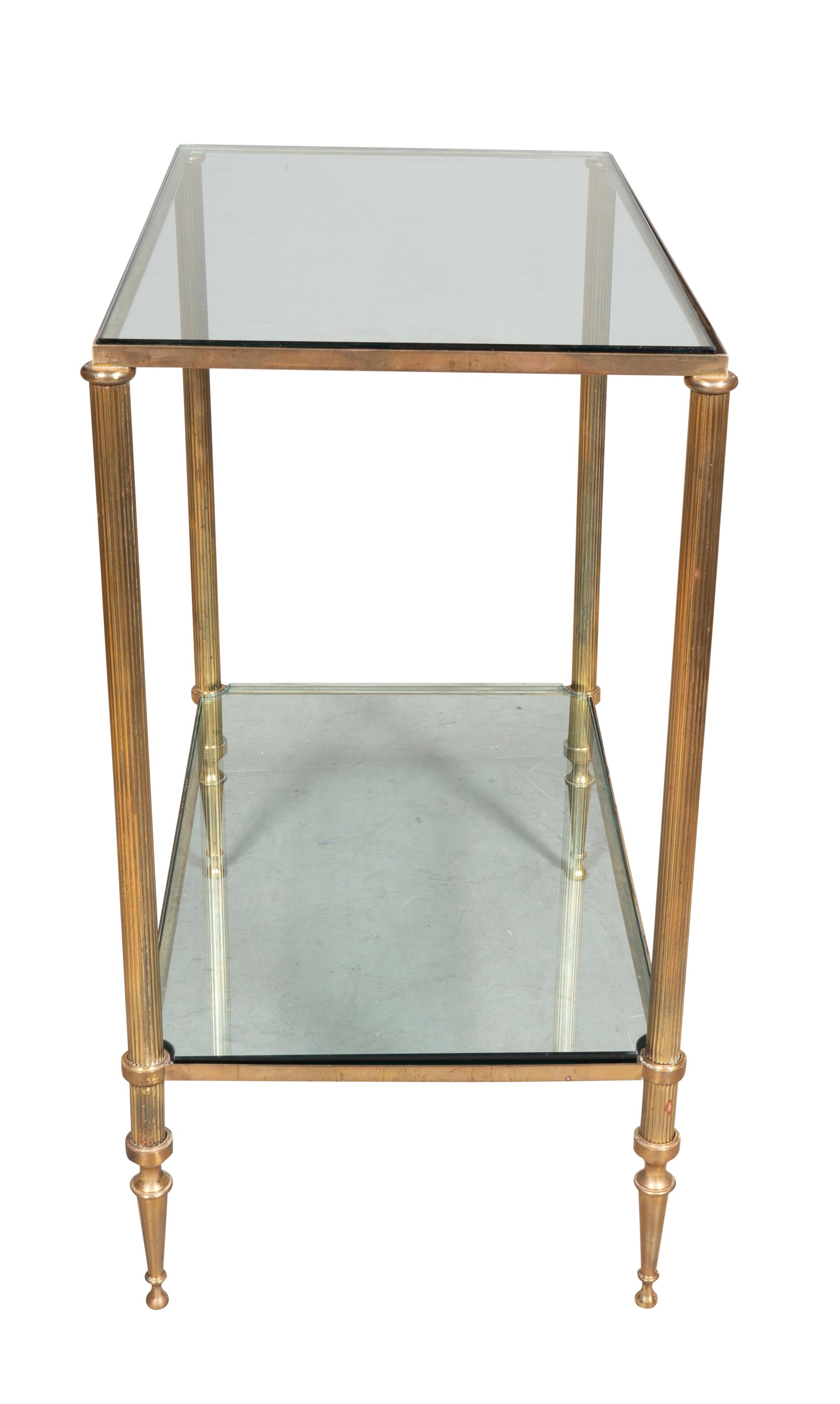 Mid-Century Modern Table en laiton et verre de style Maison Bagues en vente