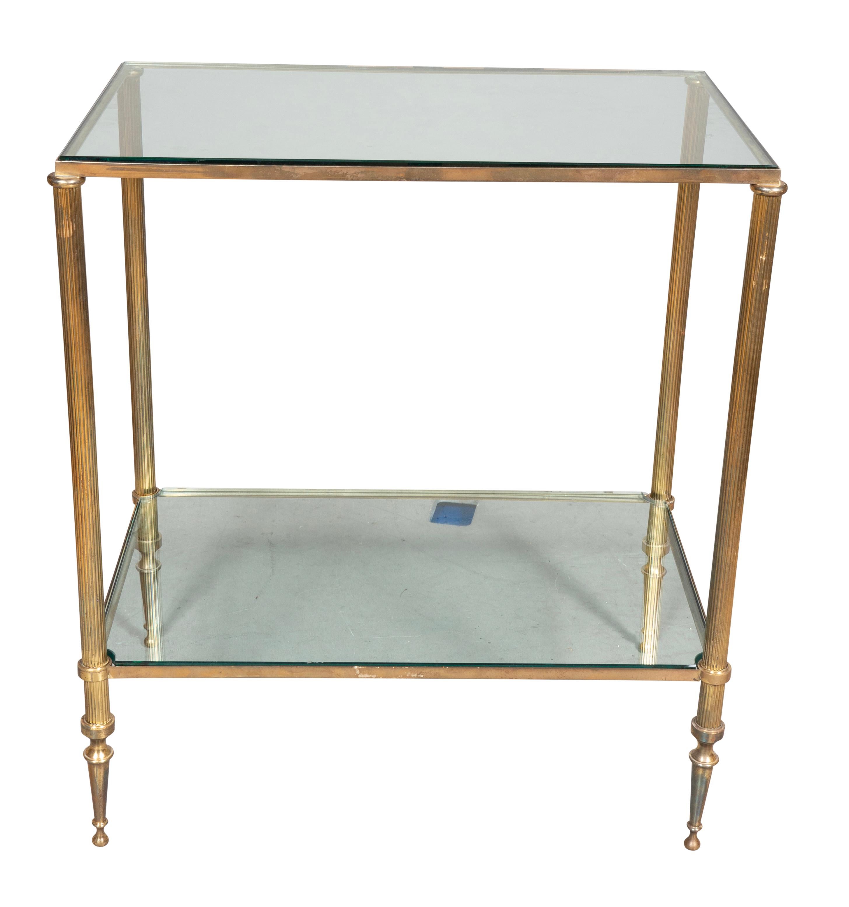 Européen Table en laiton et verre de style Maison Bagues en vente