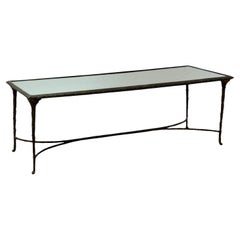 Maison Bagues Stil, Bronze, Spiegel, Faux Bois Couchtisch, Frankreich, 1940er Jahre Maison Bagues Stil, Bronze, Spiegel, Faux Bois Couchtisch, Frankreich, 1940er Jahre