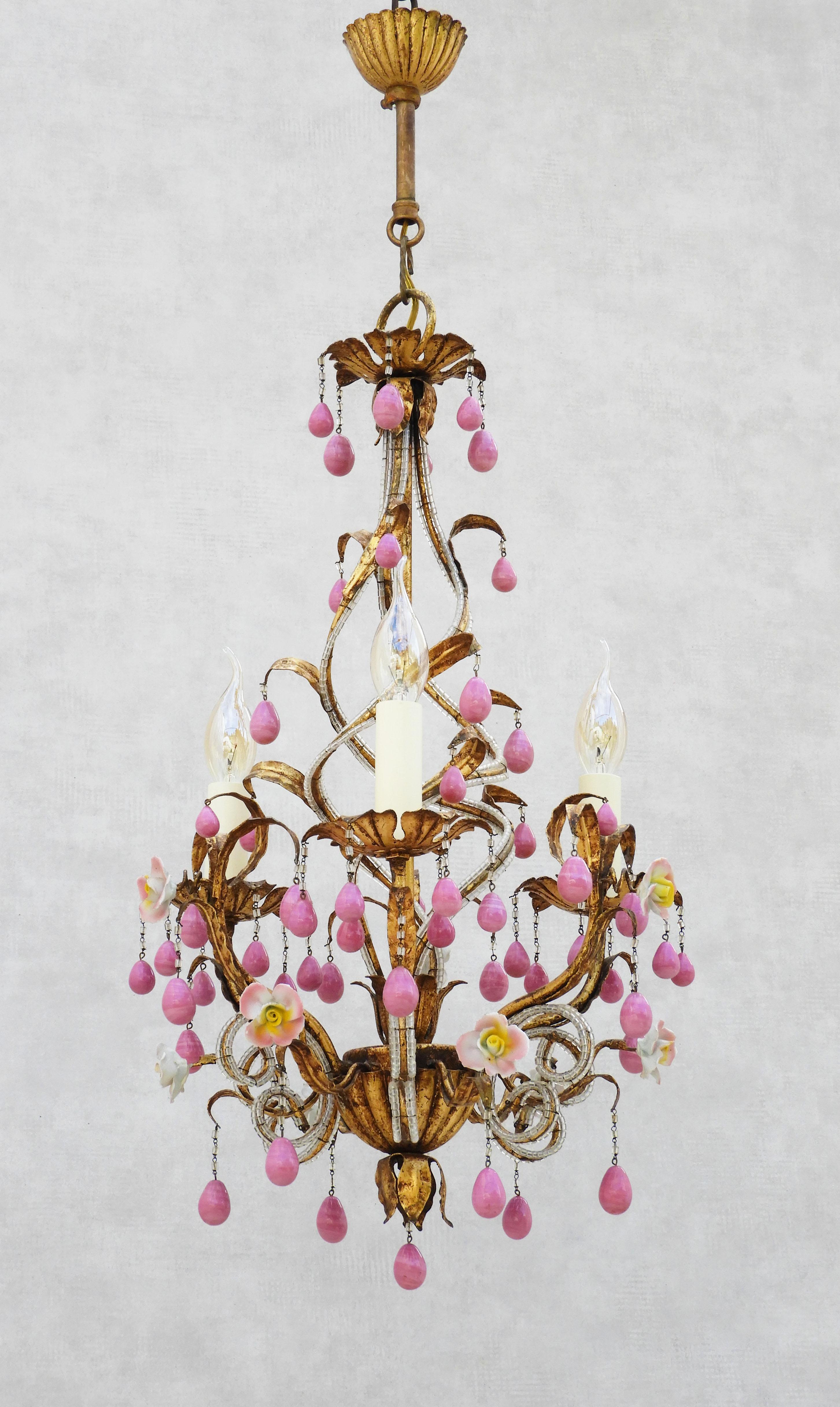 Maison Bagues Style Chandelier, Beaded Tôle, Porcelain Rose Flowers & Pink Drops For Sale 2