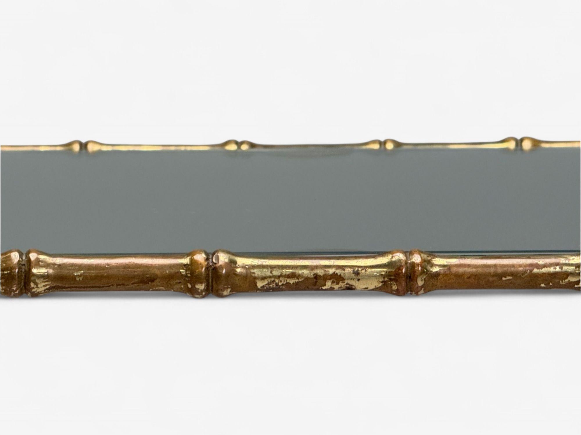 Table basse de style Maison Bagues, laiton imitation bambou, verre, France, années 1940 en vente 2