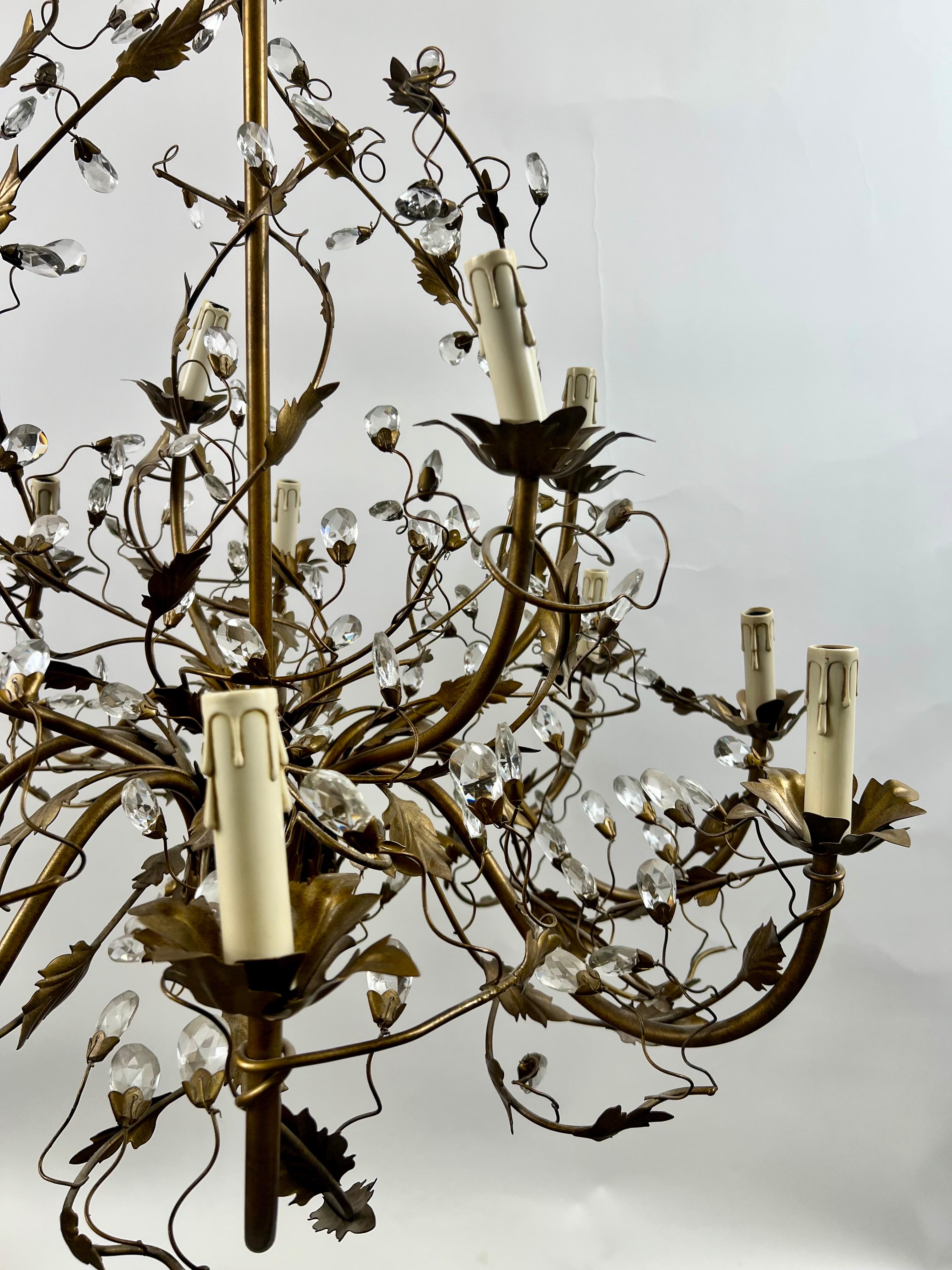 Maison Bagues Style French Foliate Design Chandelier in Bronzed Metal - 12 Arms For Sale 5
