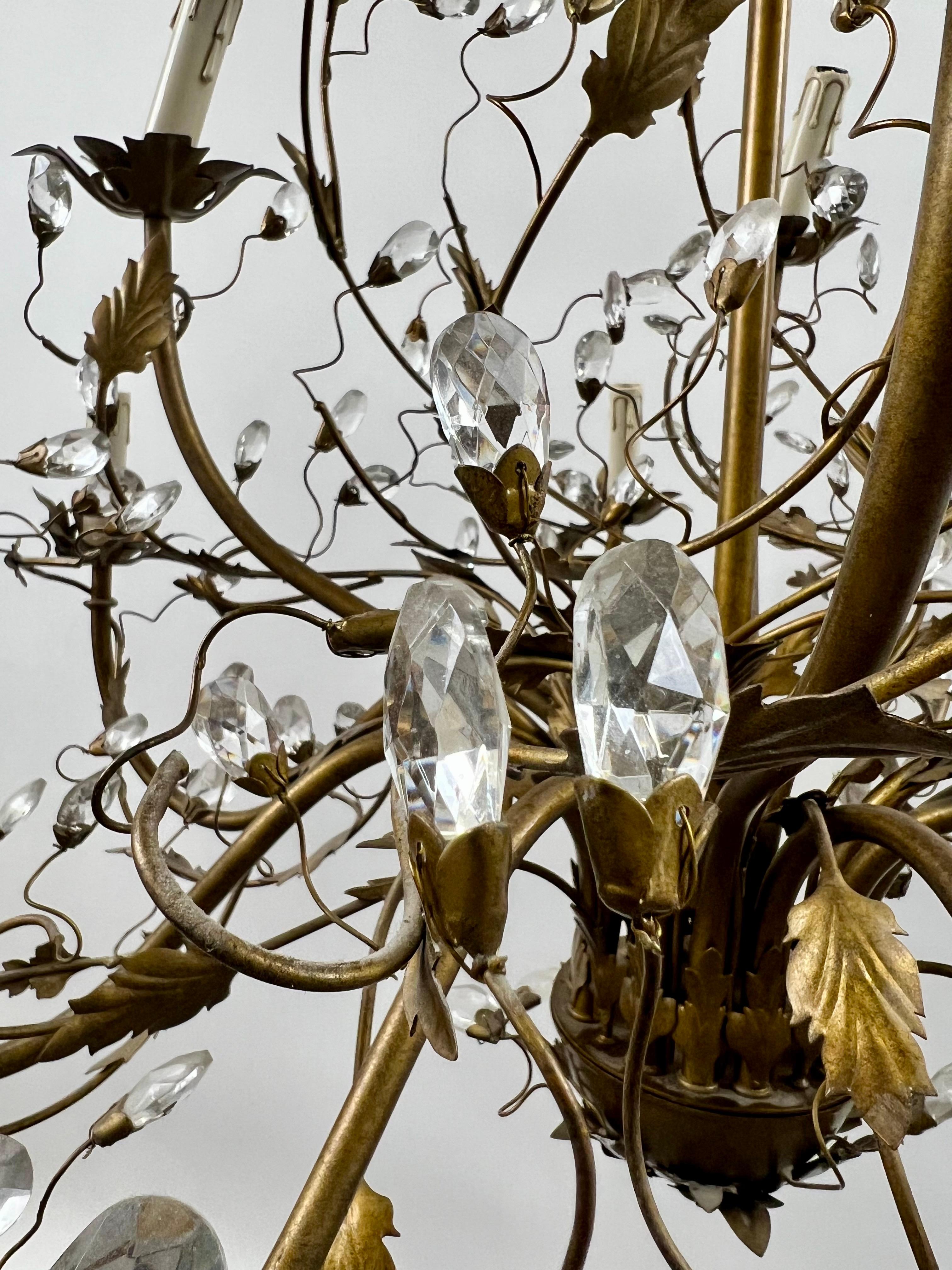 Maison Bagues Style French Foliate Design Chandelier in Bronzed Metal - 12 Arms For Sale 3