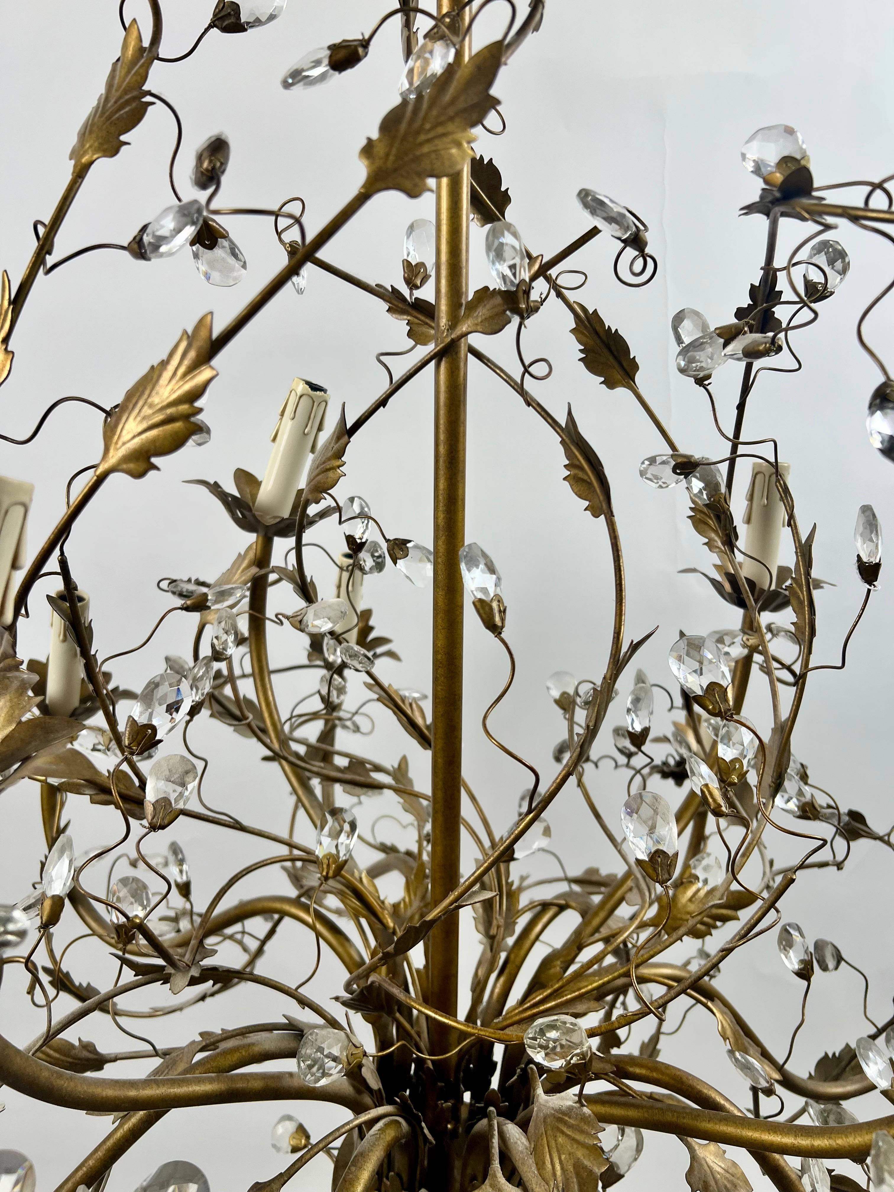 Maison Bagues Style French Foliate Design Chandelier in Bronzed Metal - 12 Arms For Sale 4