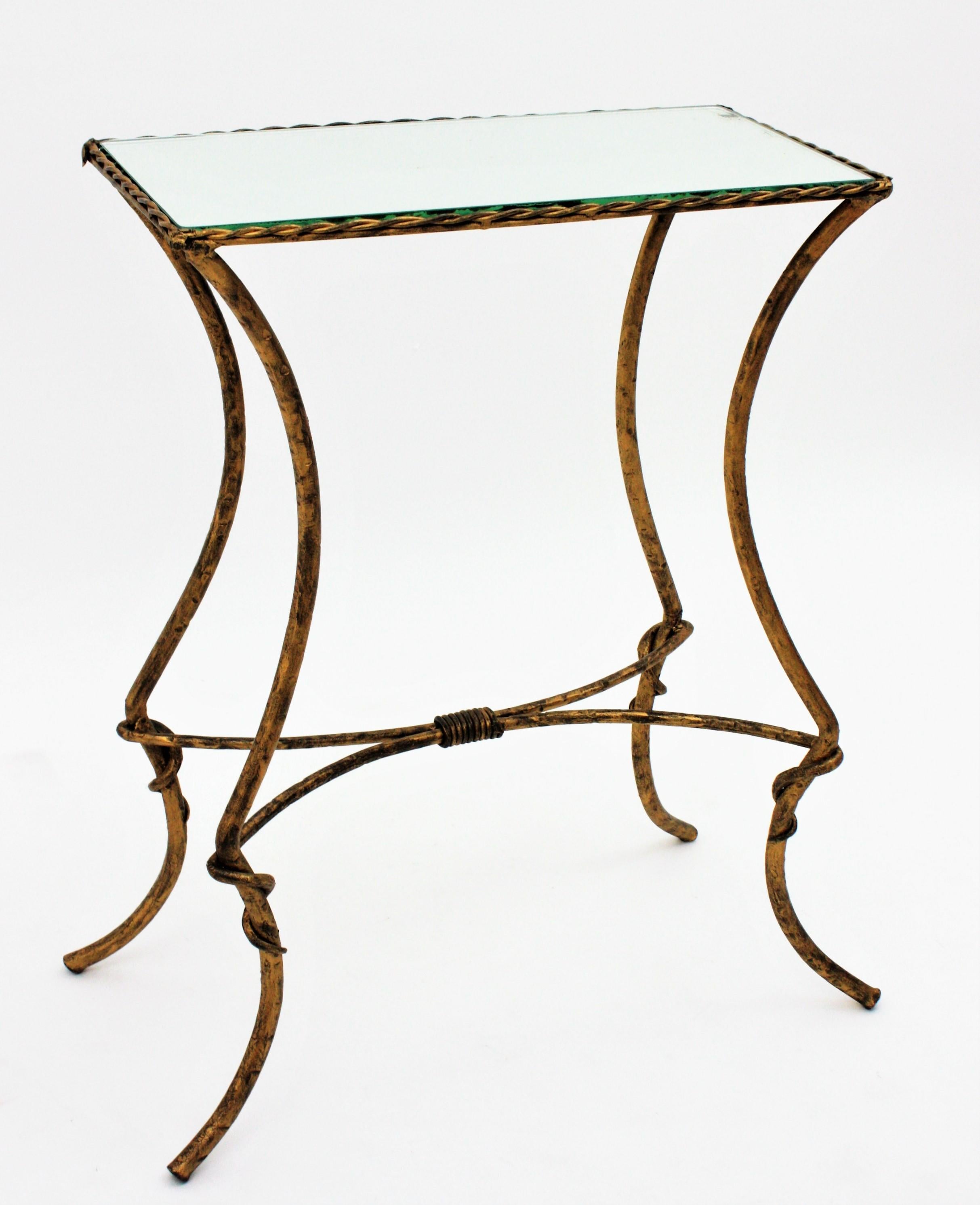Maison Baguès Style Drinks Table in Gilt Wrought Iron with Mirror Top In Good Condition In Barcelona, ES