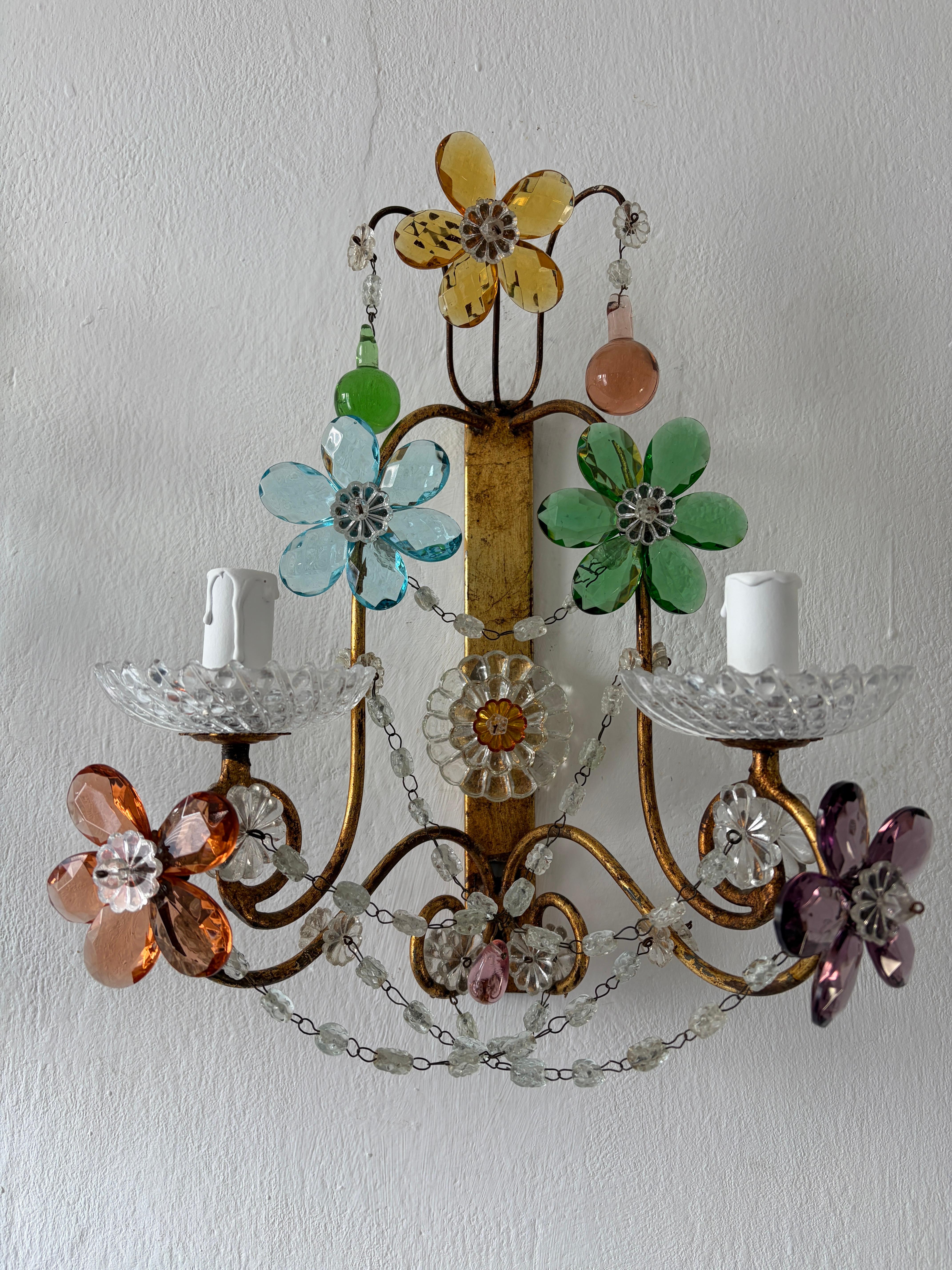 Apliques de flores de cristal de Murano con prismas multicolores estilo Maison Baguès c1930 en Bueno estado para la venta en Firenze, Toscana