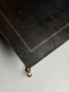 Table de style Maison Bagues en cuir marqueté