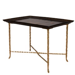 Maison Baguès, Table en laque et bronze, 1970