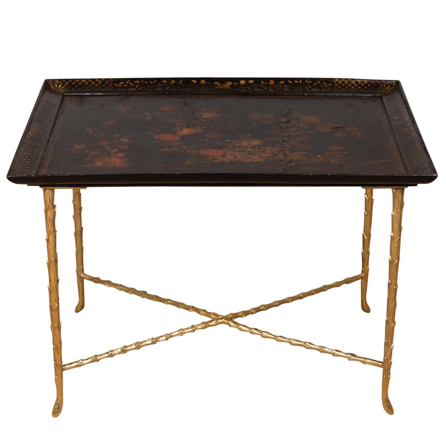 Maison Baguès, Table in Lacquer and Bronze, 1970s In Excellent Condition For Sale In Saint-Ouen, FR