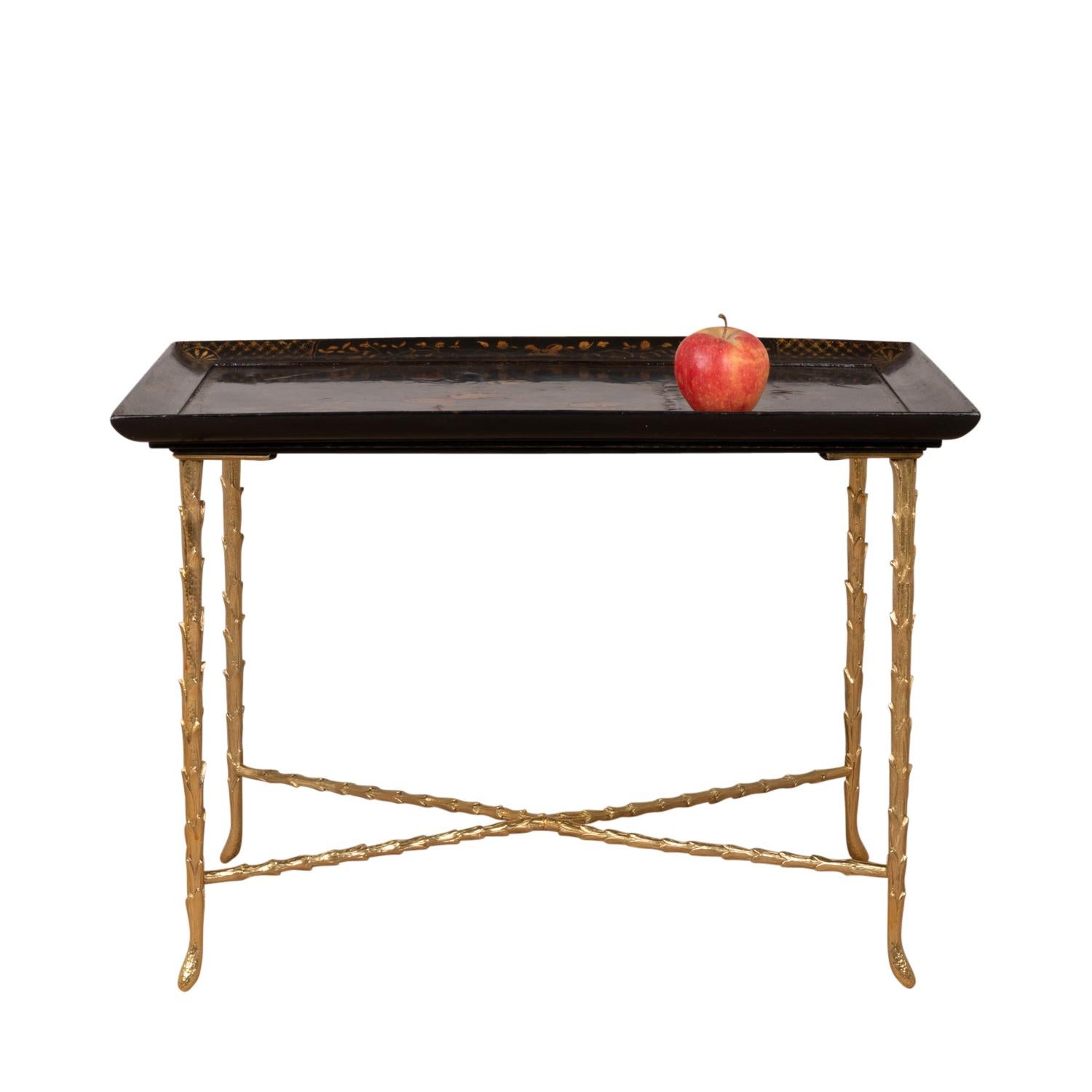 Maison Baguès, Table in Lacquer and Bronze, 1970s For Sale 3