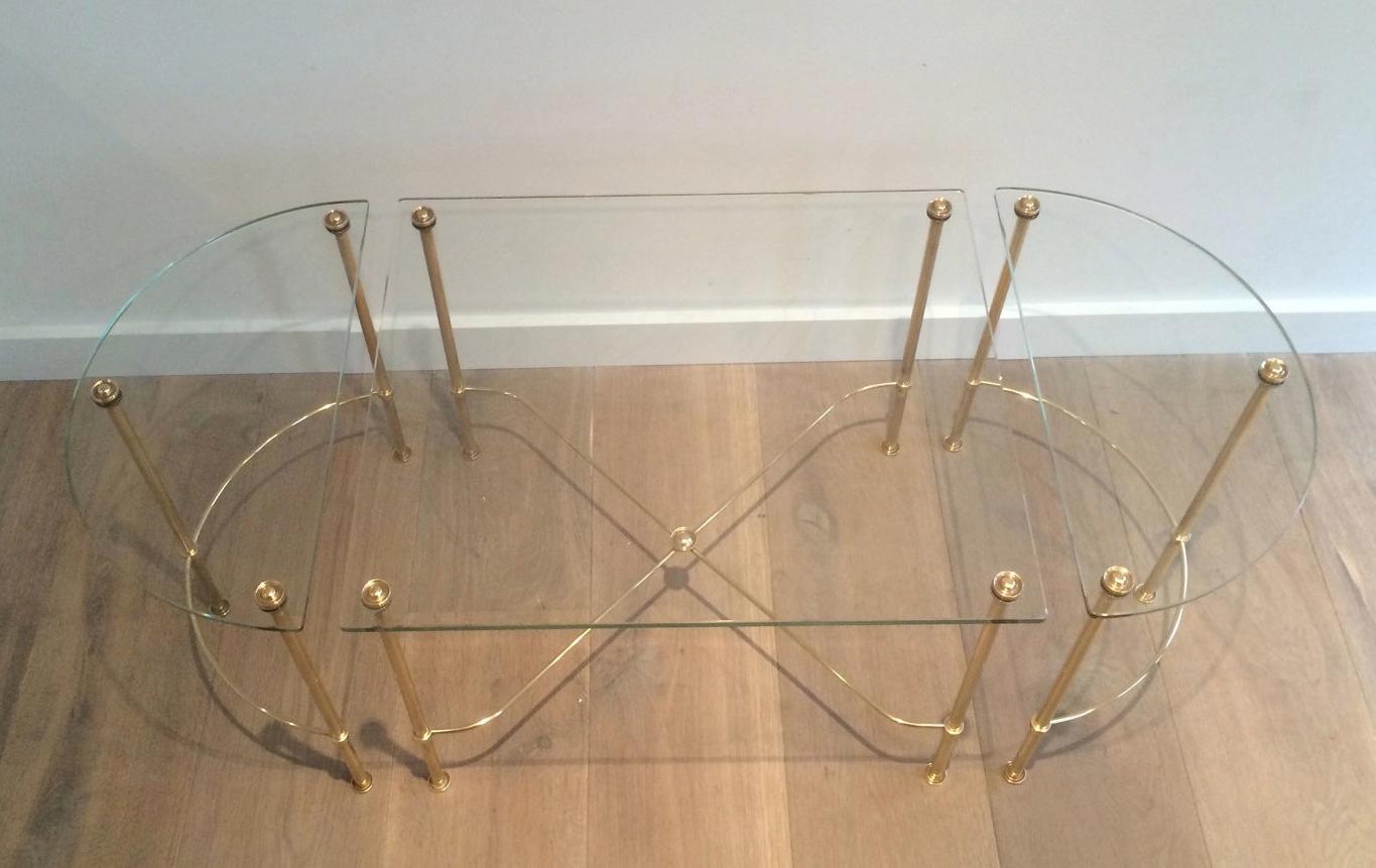 Maison Bagués, Tripartite Brass and Glass coffee Table, French, circa 1970 In Good Condition In Marcq-en-Barœul, Hauts-de-France