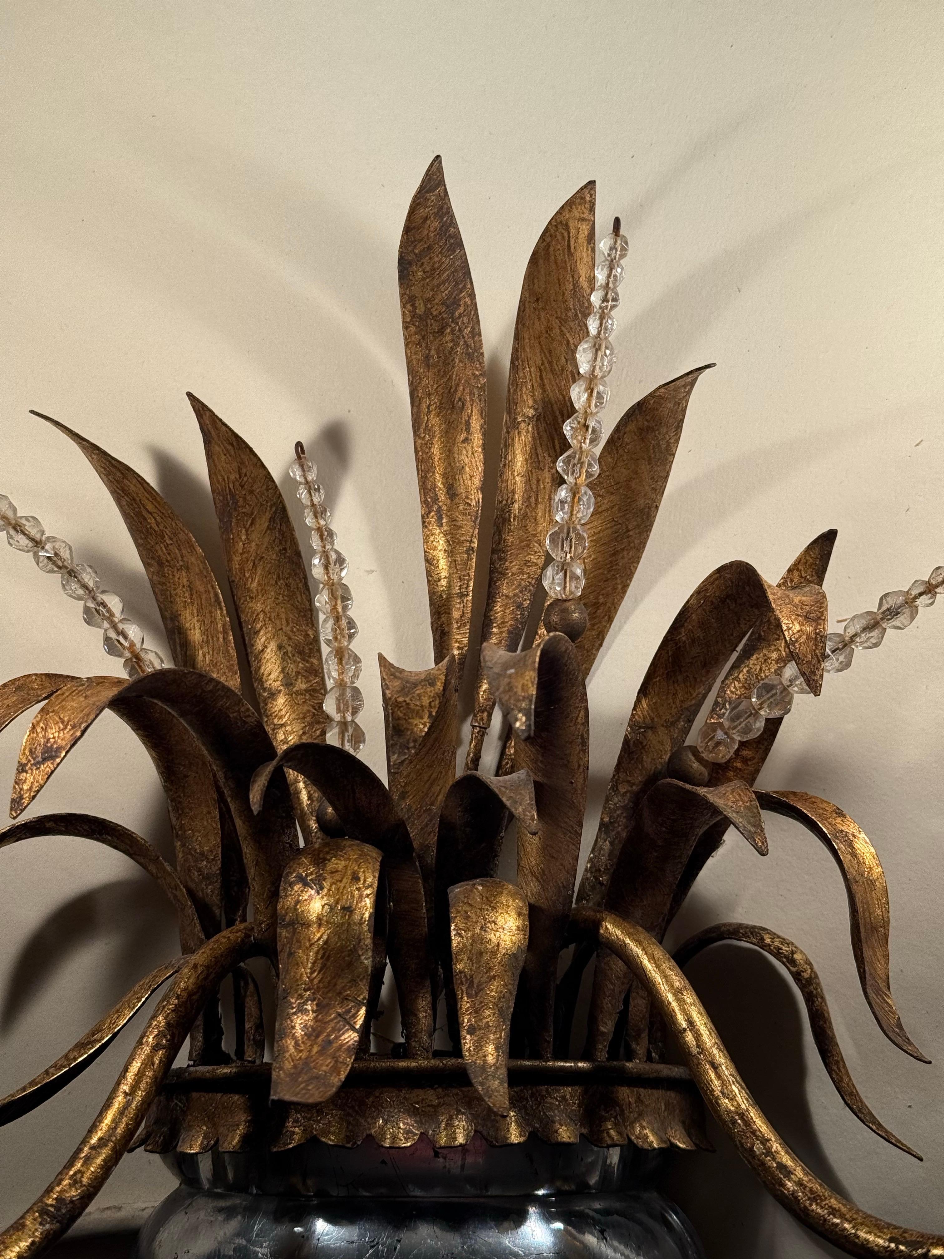 Maison Bagues Wall Lamp Urn Vase With Ears of Wheat Crystal Gold and Silver Leaf For Sale 3