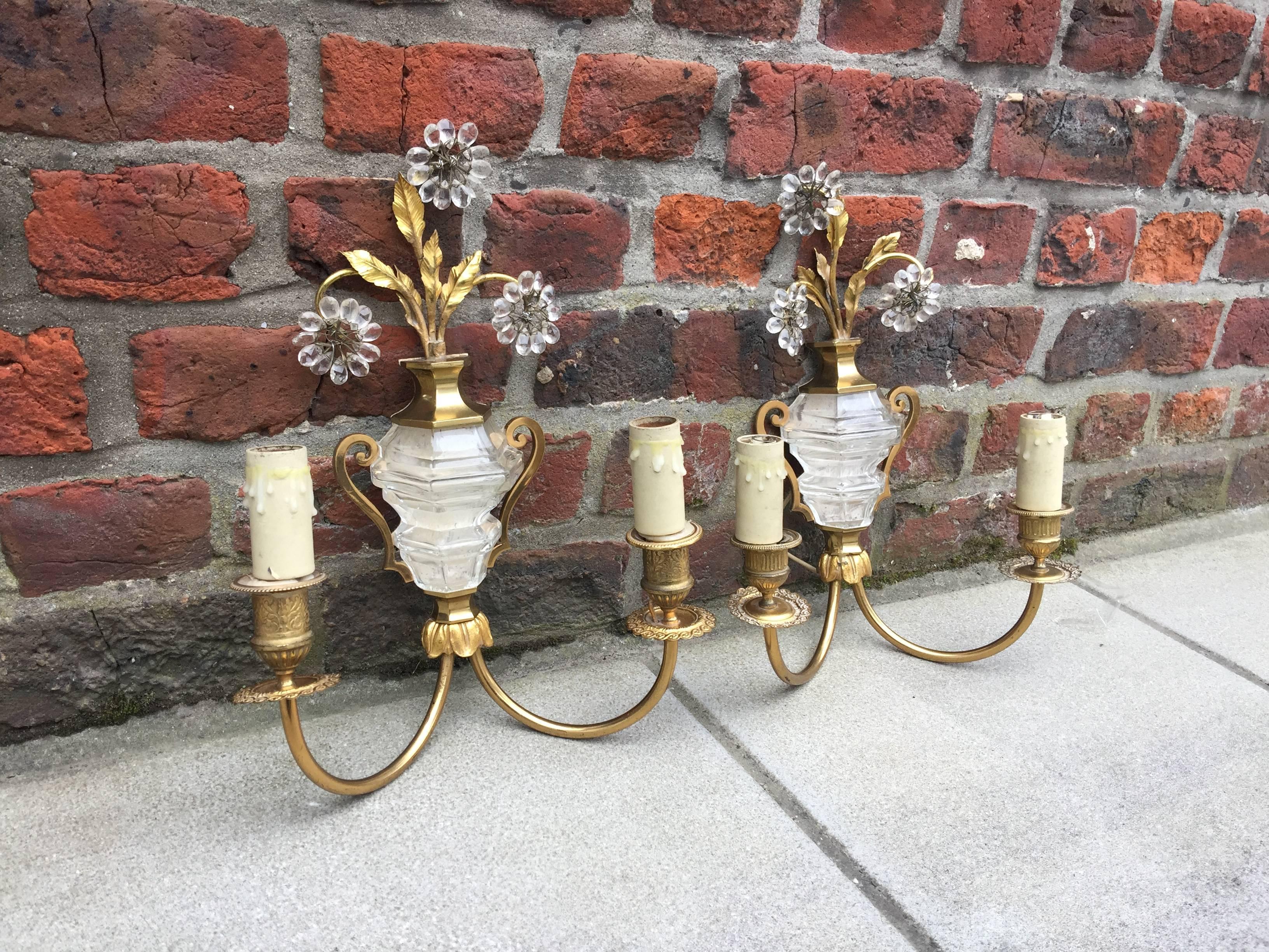 Mid-Century Modern Maison Baguès, two brass and glass sconces, circa 1950/1960