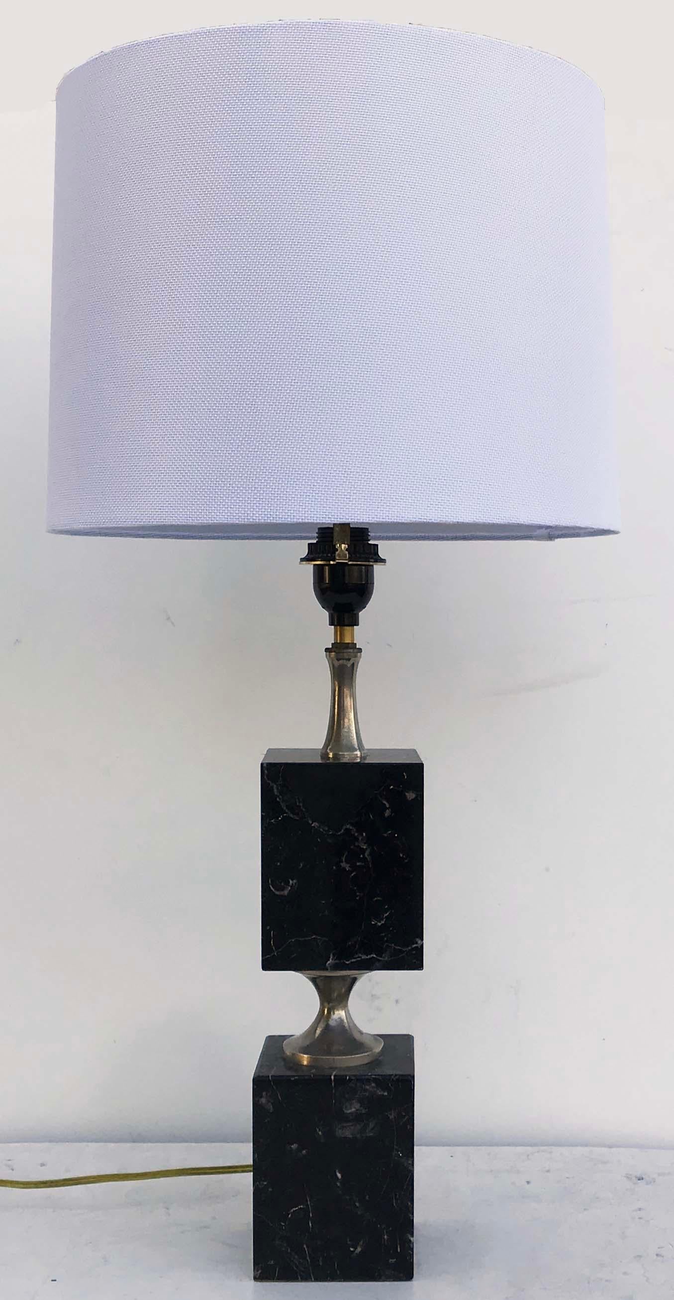 Superb Maison Barbier black Carrara marble table lamp.
US rewired and in working condition
1 light, 65 watt max bulb

Without shade: 17