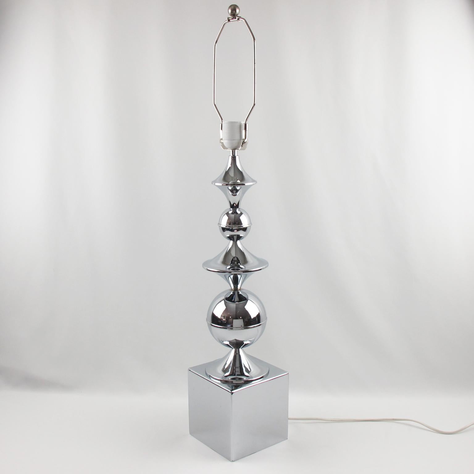 Maison Barbier Space Age Chrome Table Lamp, circa 1970 In Excellent Condition For Sale In Atlanta, GA