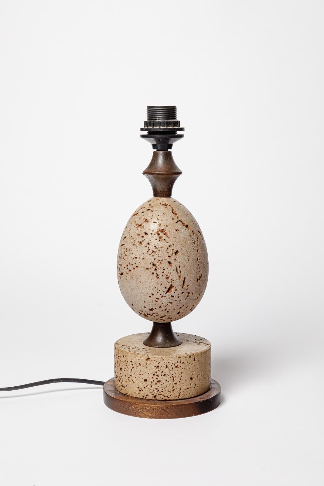 Mid-Century Modern Maison Charles Lampe de table en pierre design du 20e siècle Egg Designs 1970 en vente