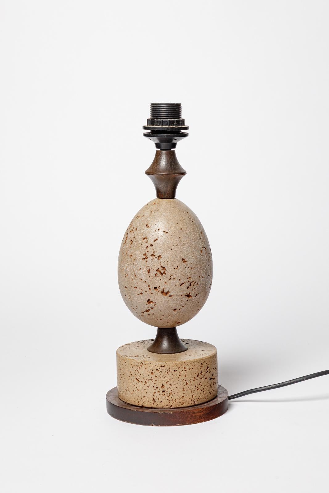 Maison Charles Lampe de table en pierre design du 20e siècle Egg Designs 1970 en vente 1