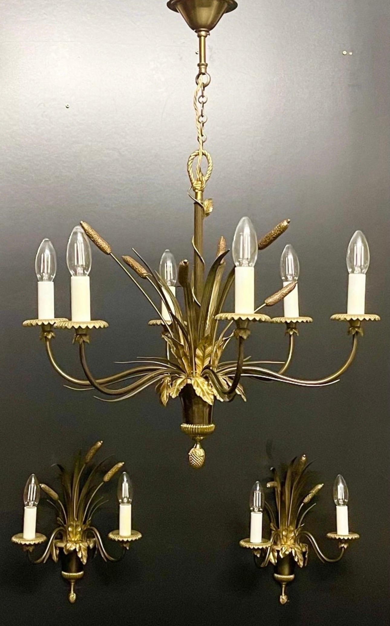 Un bellissimo set di tre lampade in bronzo 