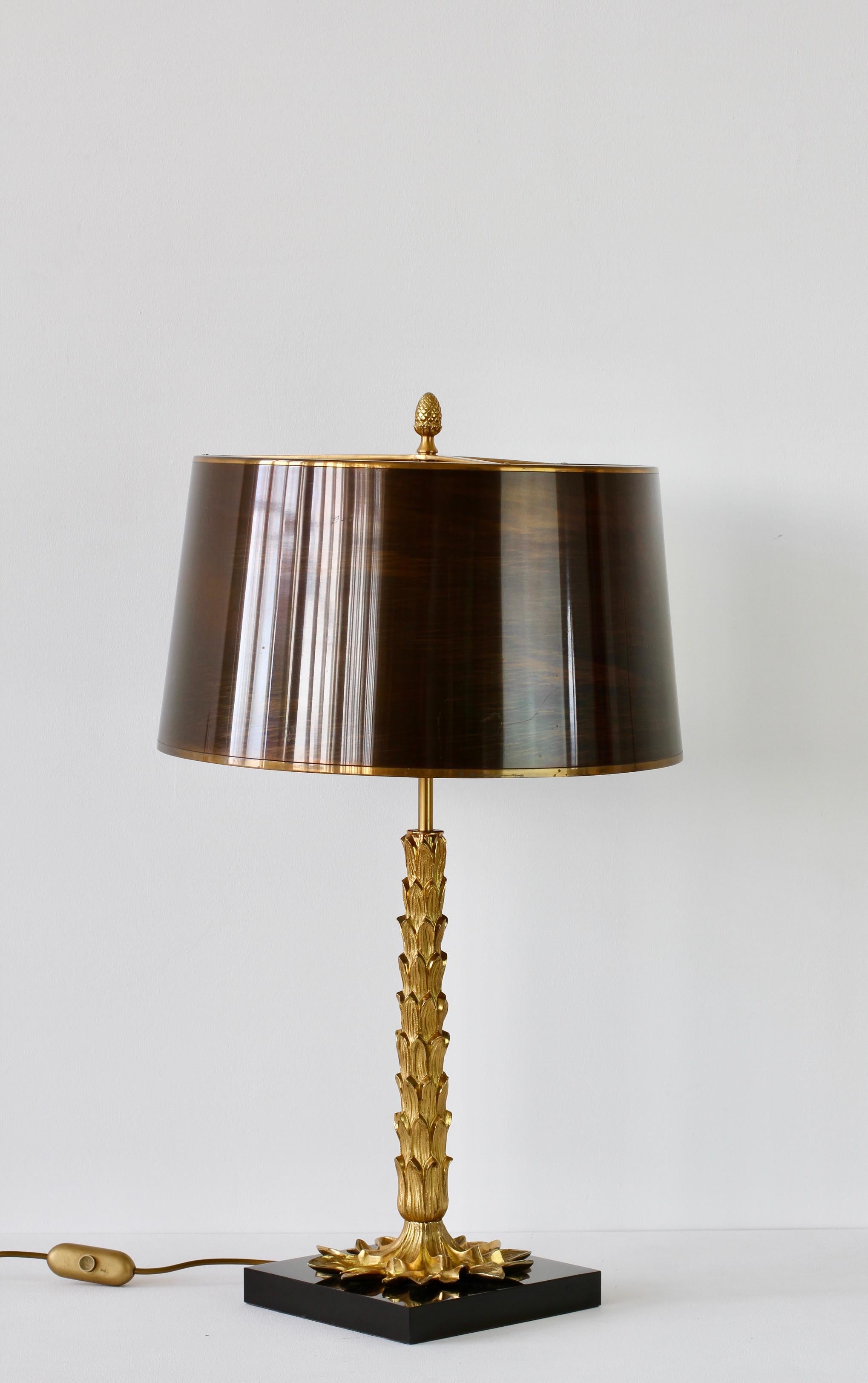 Maison Charles Extremely Rare Early Gold Palme Brass Table Lamp by Jean Charles In Good Condition For Sale In Landau an der Isar, Bayern