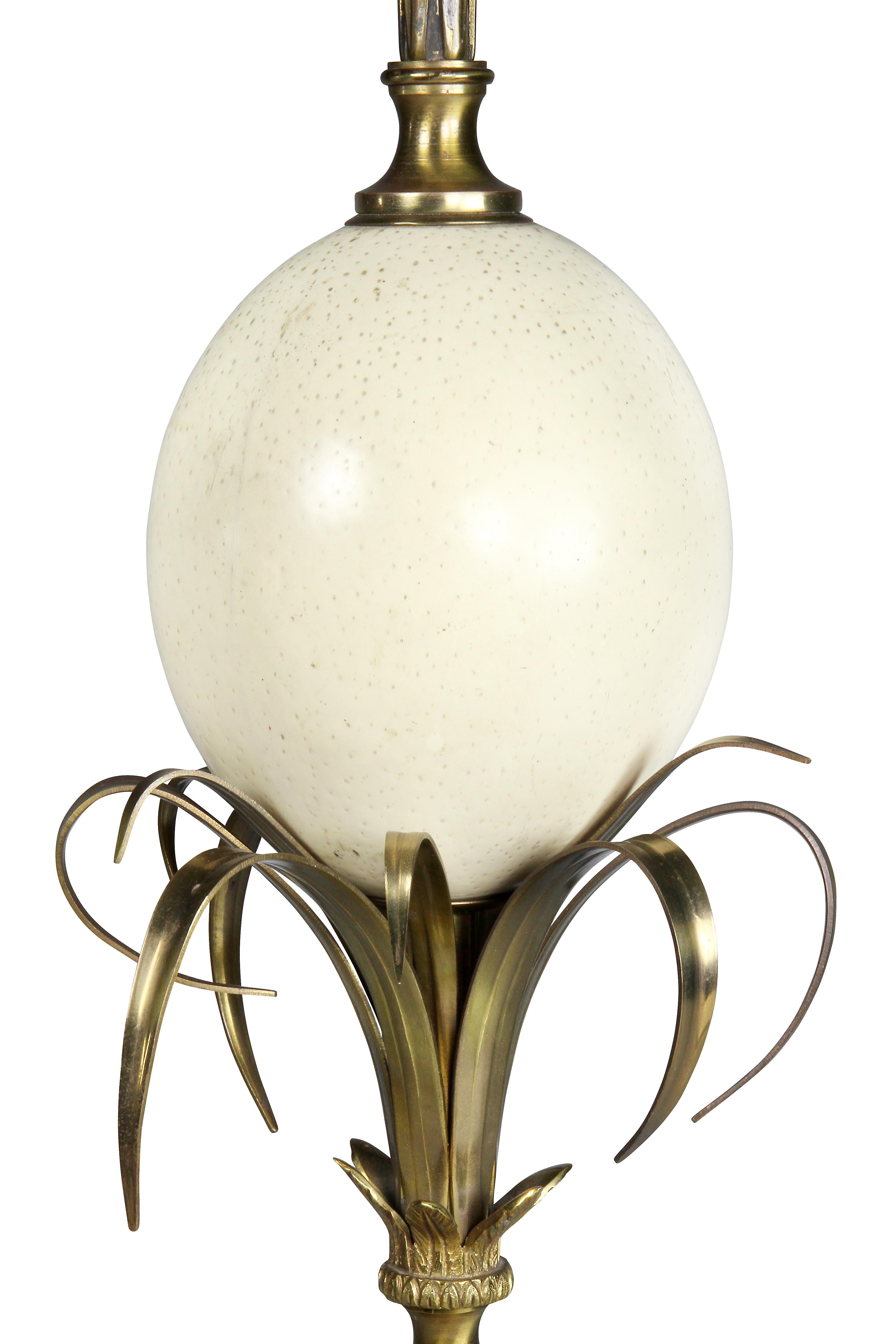 Maison Charles & Fils Ostrich Egg Table Lamp In Good Condition For Sale In Essex, MA