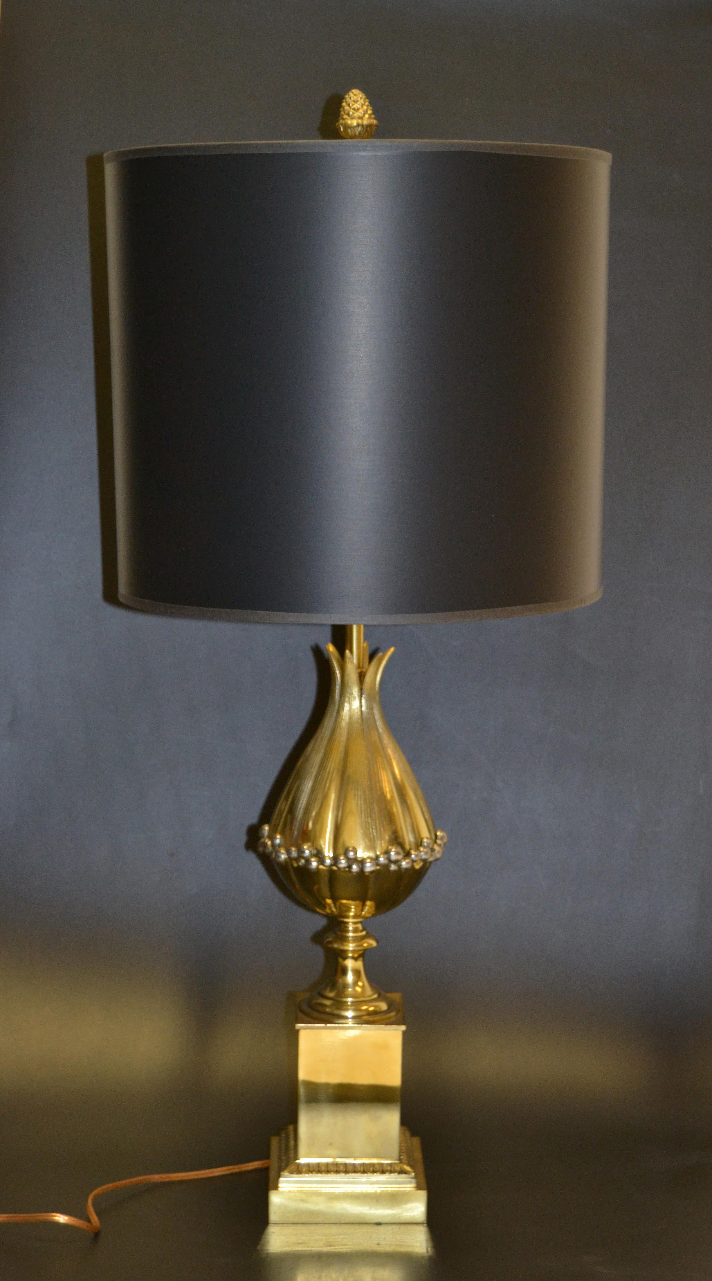 Lámpara de sobremesa francesa Art Déco Maison Charles Loto Bronce Pantalla Negra y Dorada, Pareja Art Decó en venta