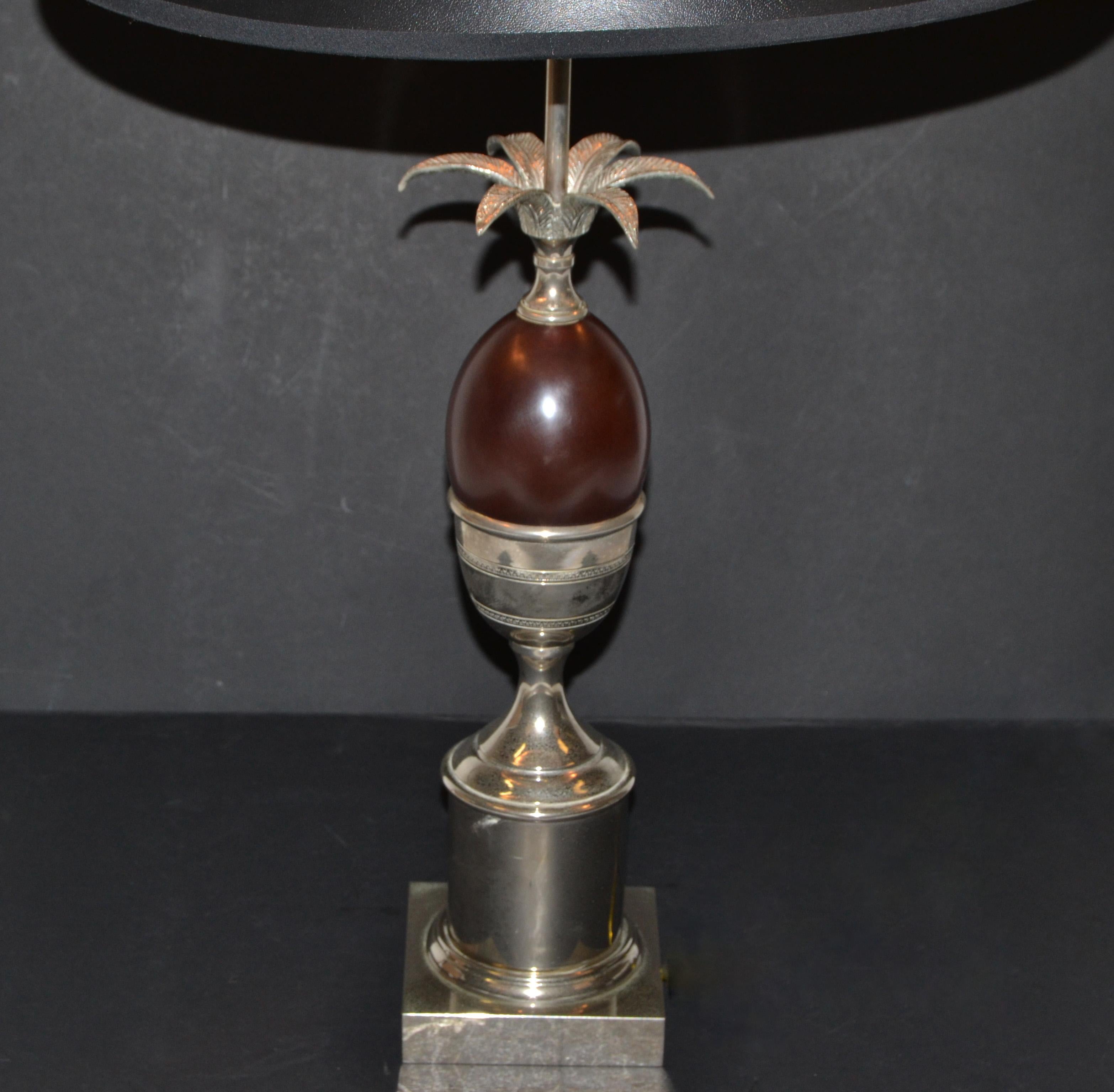 Neoclassical Maison Charles French Art Deco Red Acorn Nickel-Plated Table Lamp & Shade, 1950s For Sale
