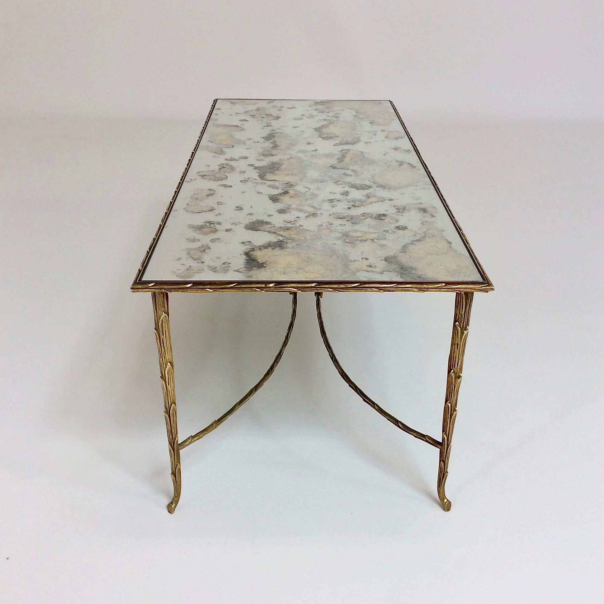 Table basse en bronze doré de la Maison Charles, vers 1950, France Bon état - En vente à Brussels, BE