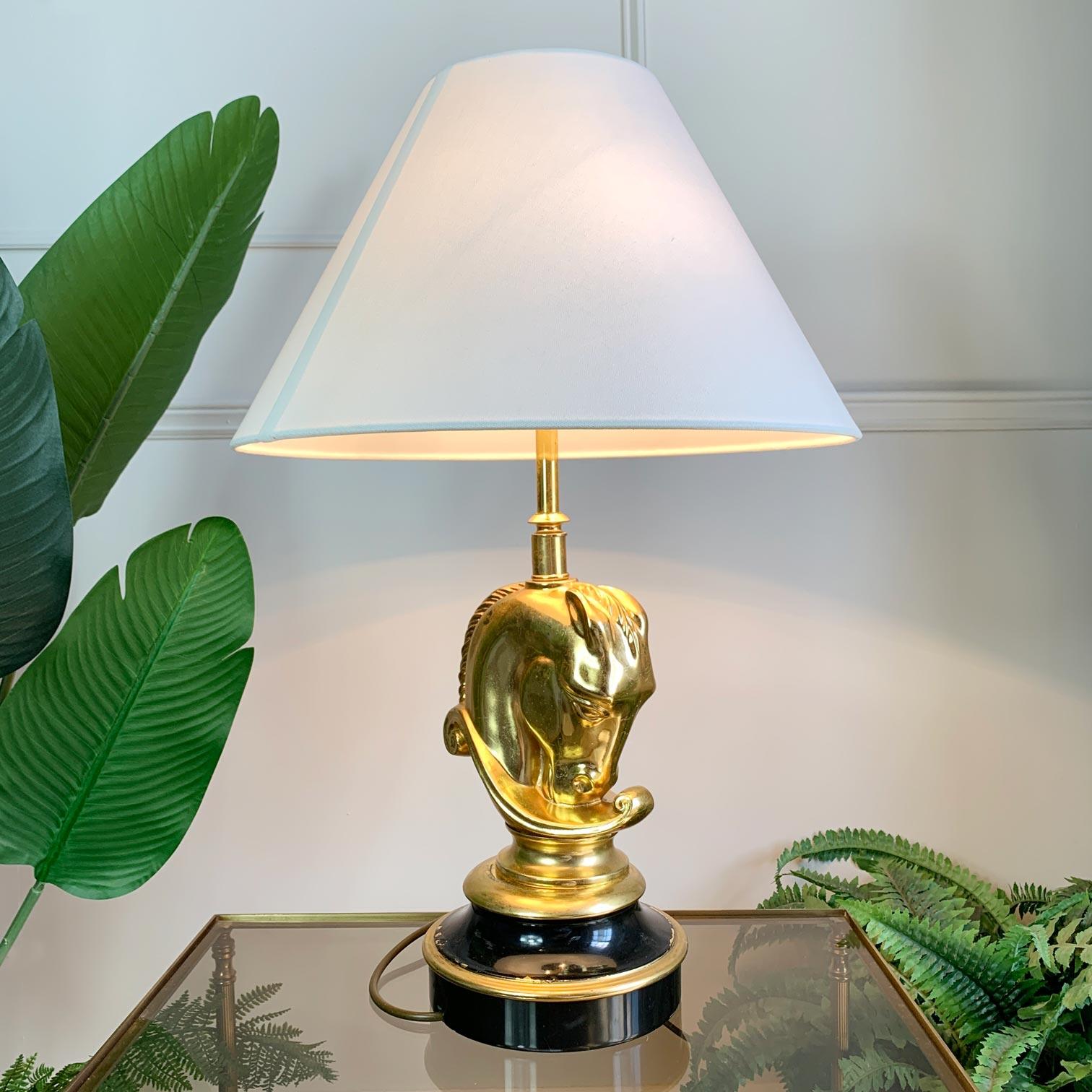 Laiton Lampe de table de chevalet plaquée or 24 carats en vente