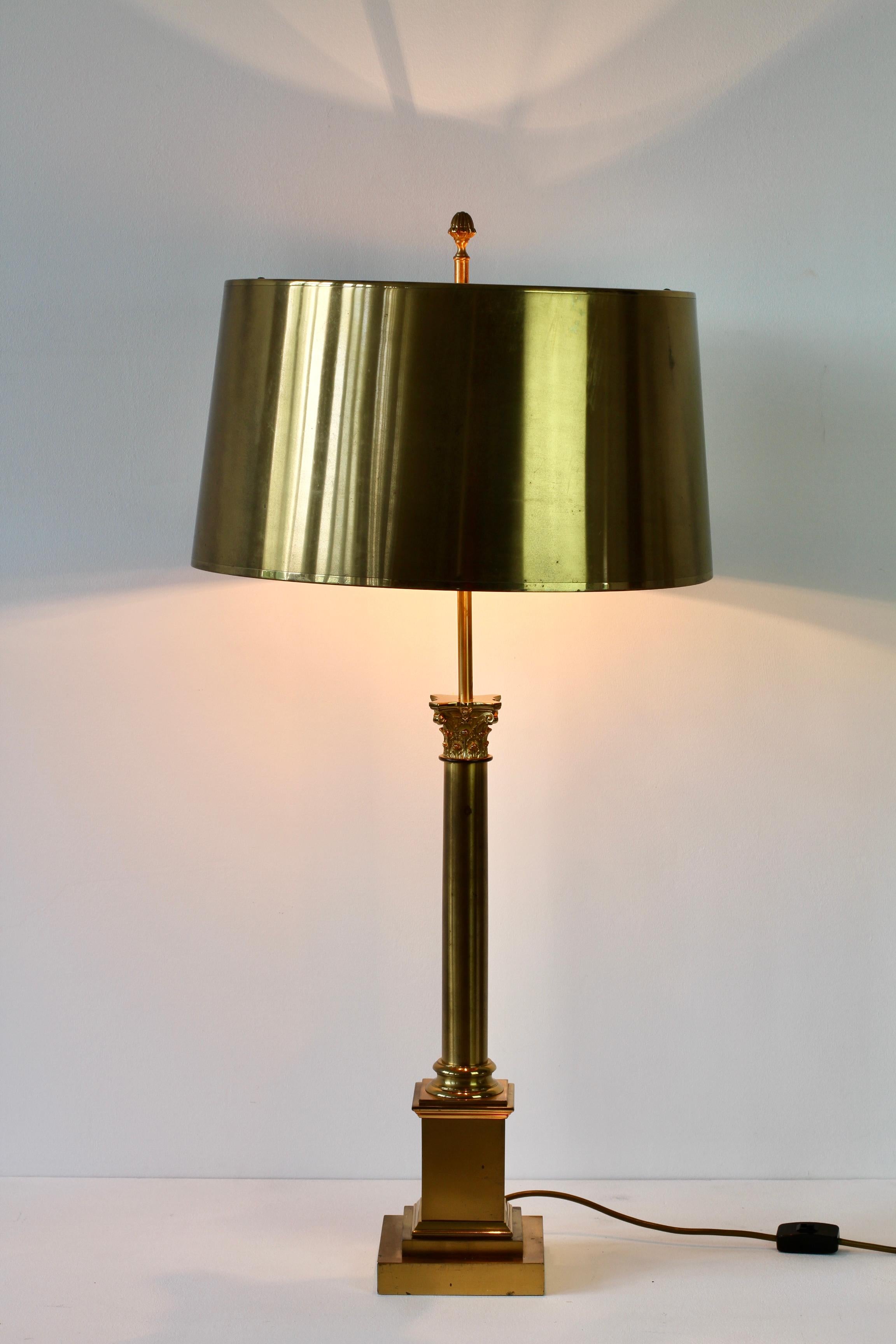 Grande lampe de bureau corinthienne « colonne corinthienne » en laiton de la Maison Charles, France, vers 1970 en vente 4