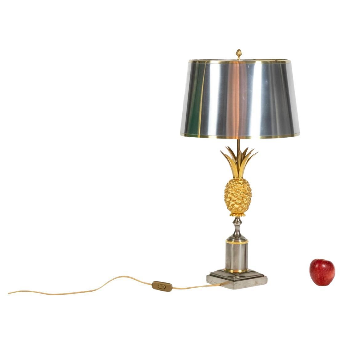 Maison Charles. Lampe en bronze doré et tôle. 1970