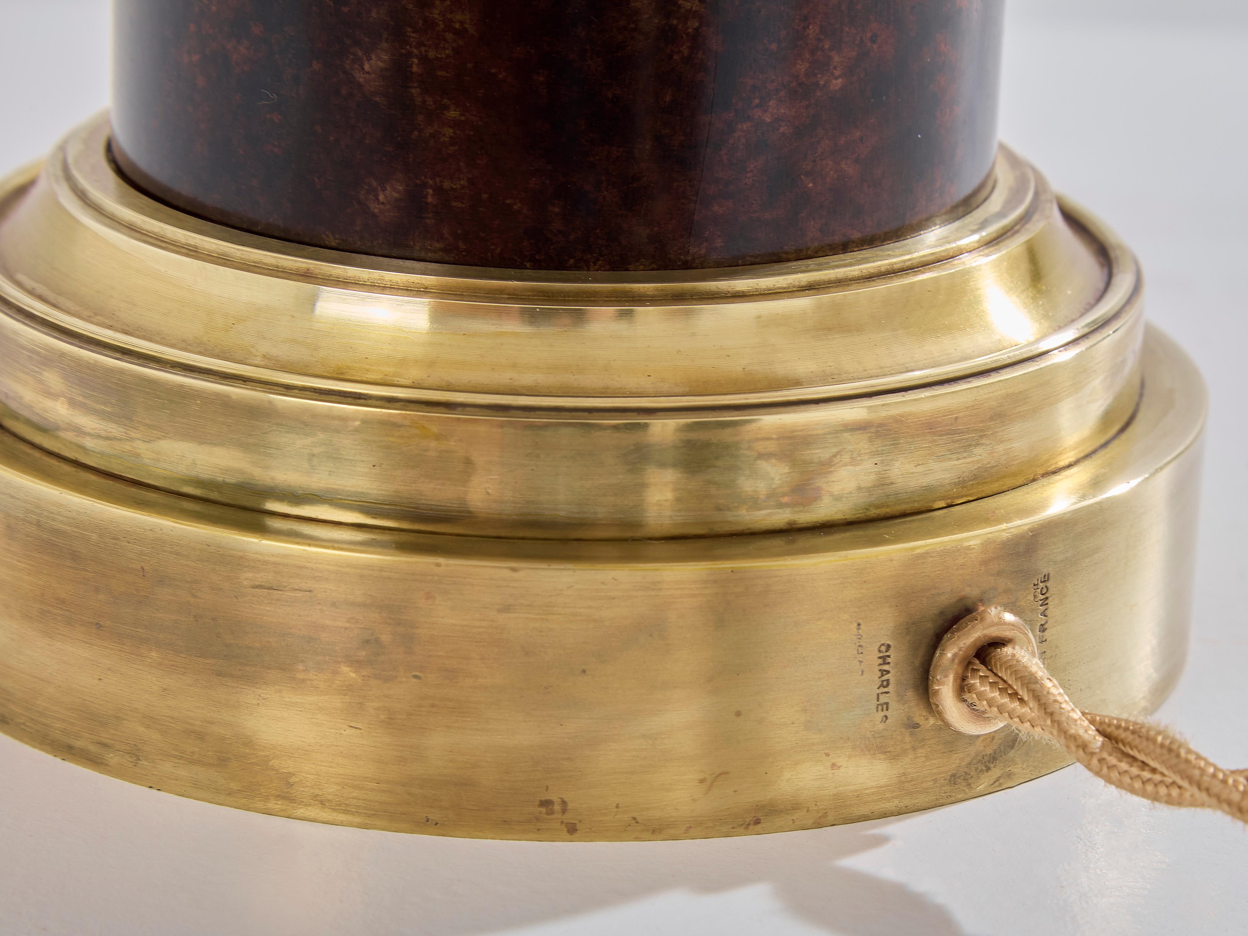 Maison Charles coppia di lampade in ottone patinato anni '50 in vendita 2
