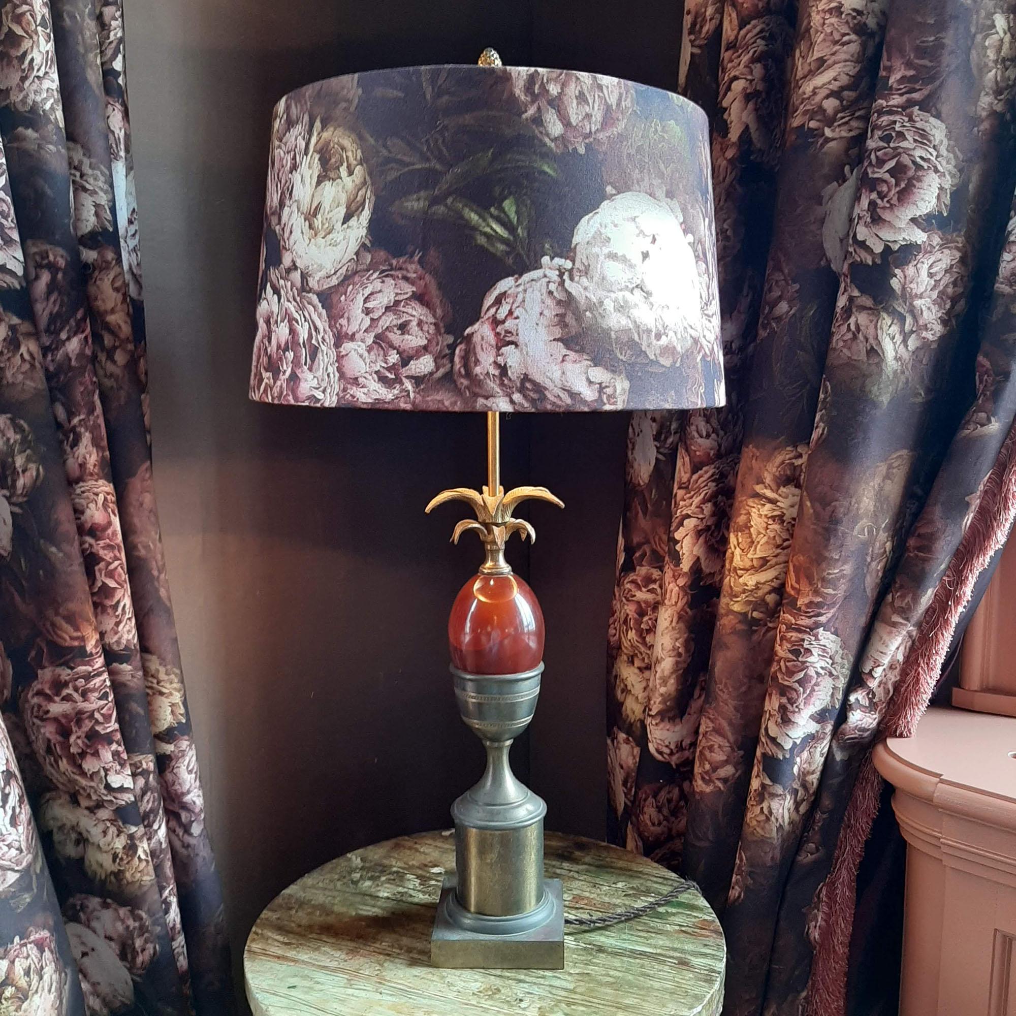 Maison Charles Palm or Pineapple Table Lamp in Copper and Colored Glass, 1960s For Sale 1