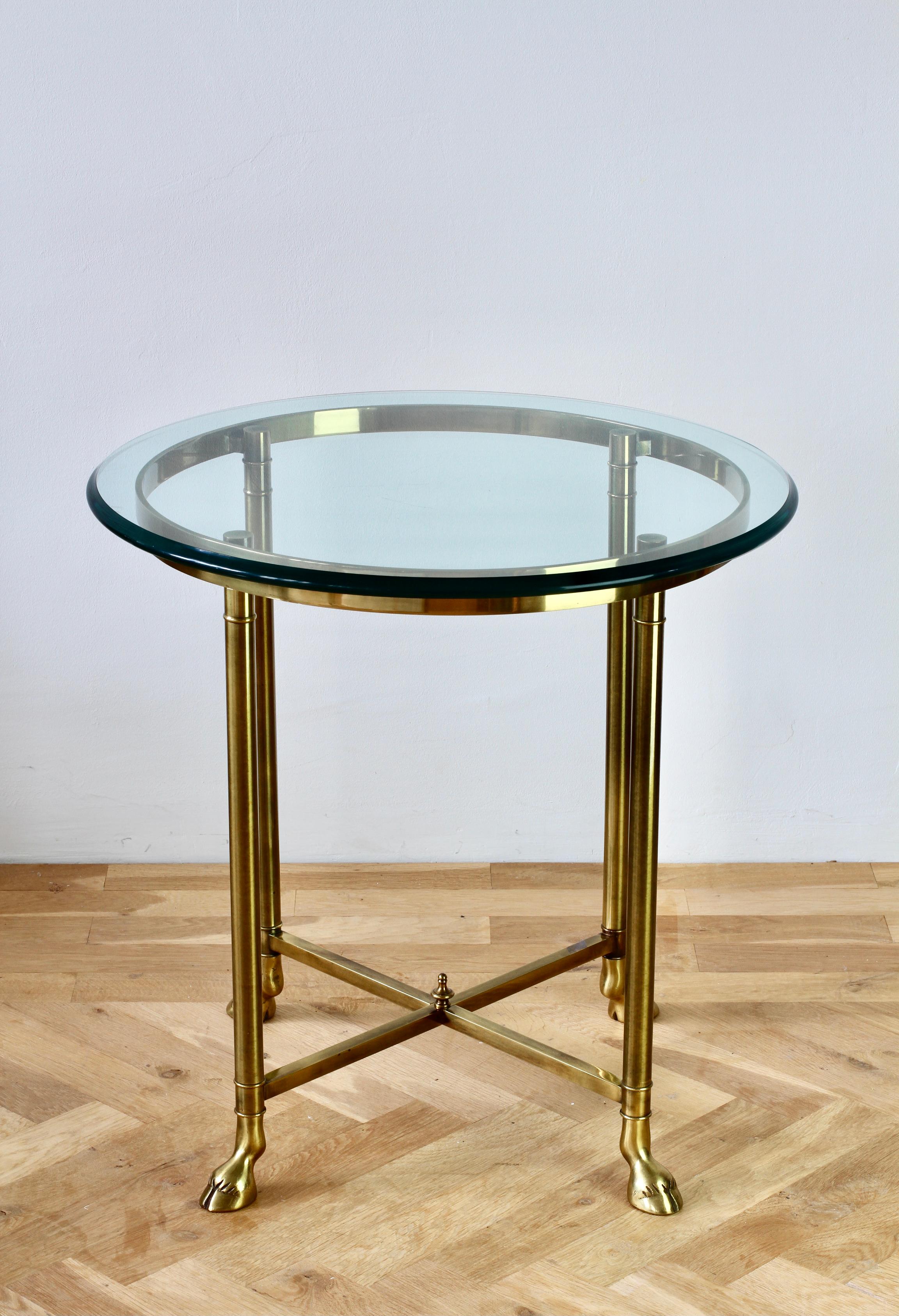 Maison Charles Style Cast Brass and Glass Side or End Table by La Barge, c. 1970 In Good Condition In Landau an der Isar, Bayern