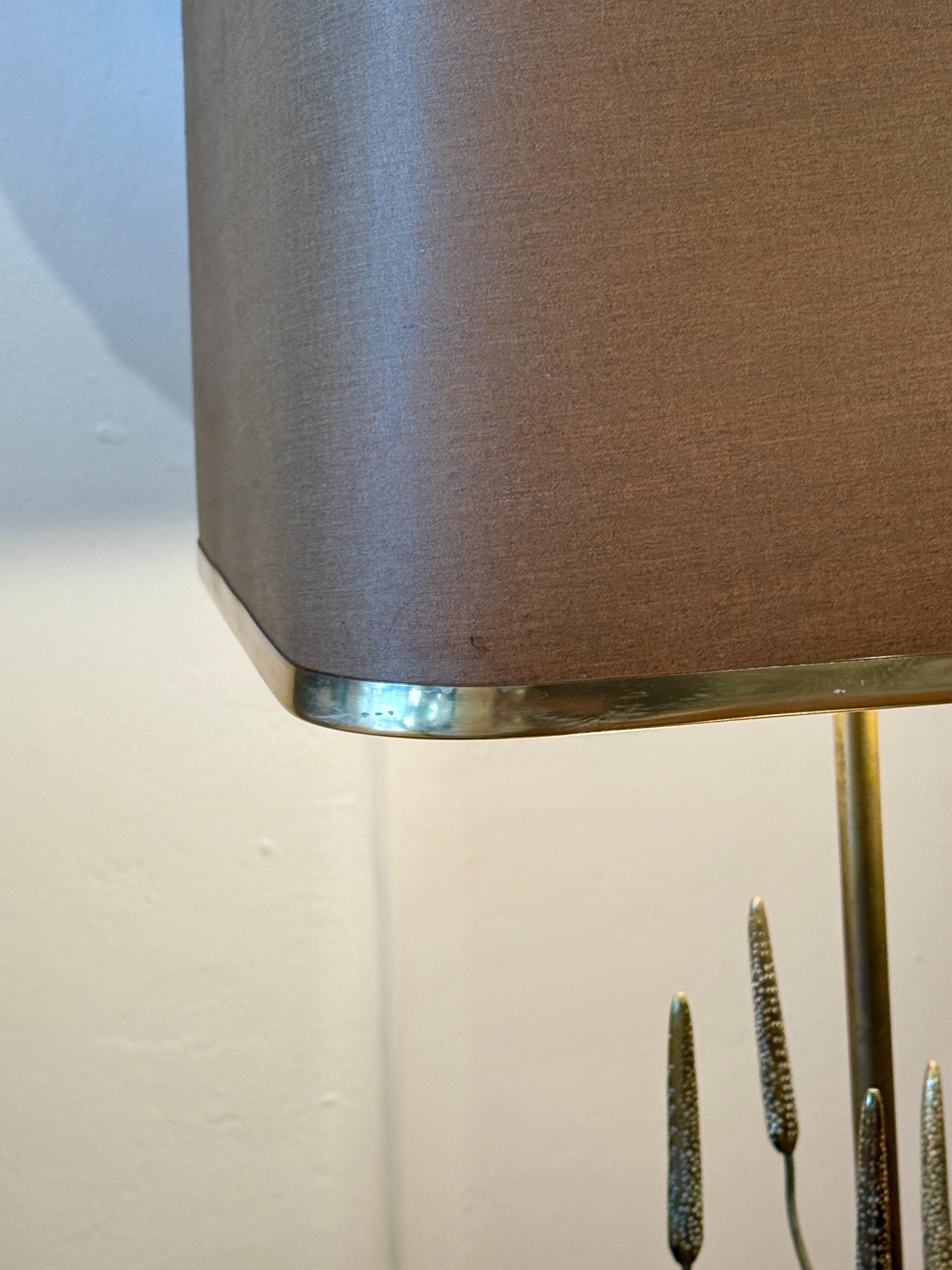 Lámpara de mesa Maison Charles con elementos de flora natural en Bueno estado para la venta en North Miami, FL