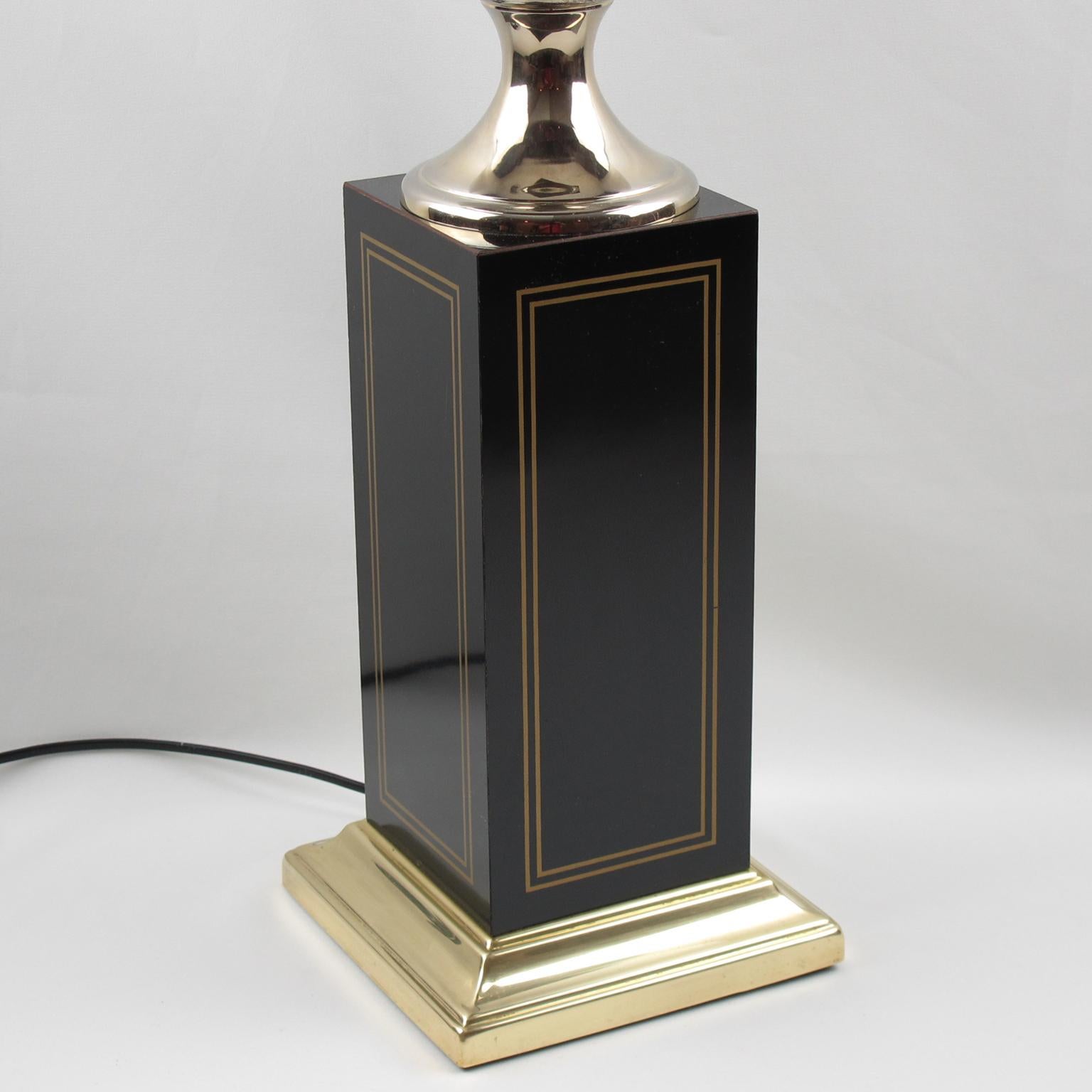 Laiton Rare lampe de table en métal doré et cristal de la Maison Charles Paris, vers 1960 en vente