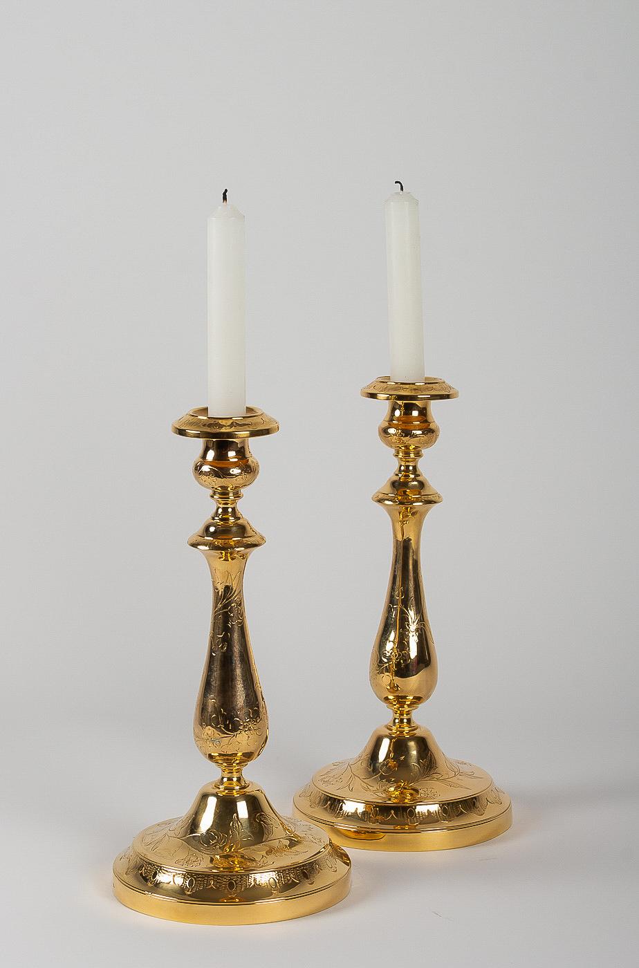Maison Christofle, 19th-Century Pair of Silvered and Gilted Metal Candlesticks For Sale 5