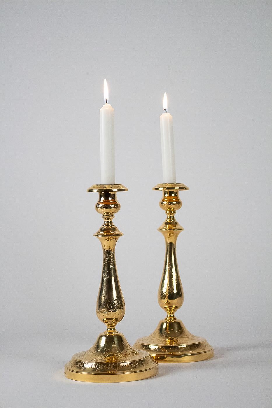 Louis XVI Maison Christofle, 19th-Century Pair of Silvered and Gilted Metal Candlesticks For Sale