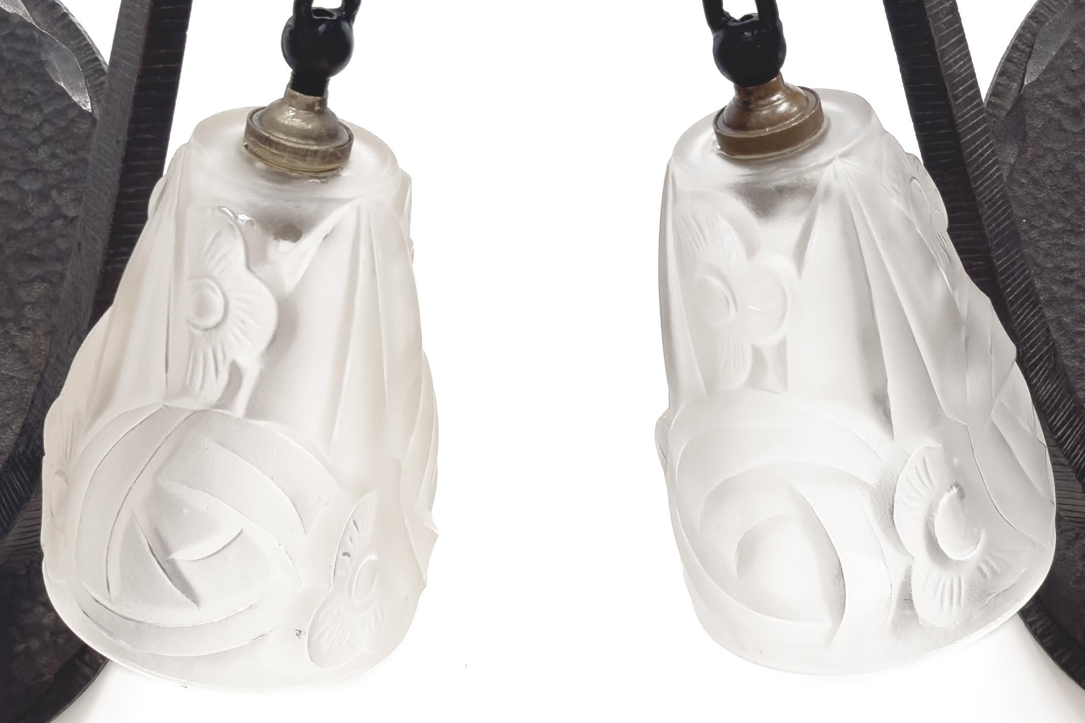 Pair of Maison Degué Wrought Iron sconces with Signed Glass shades French Design In Good Condition For Sale In London, GB